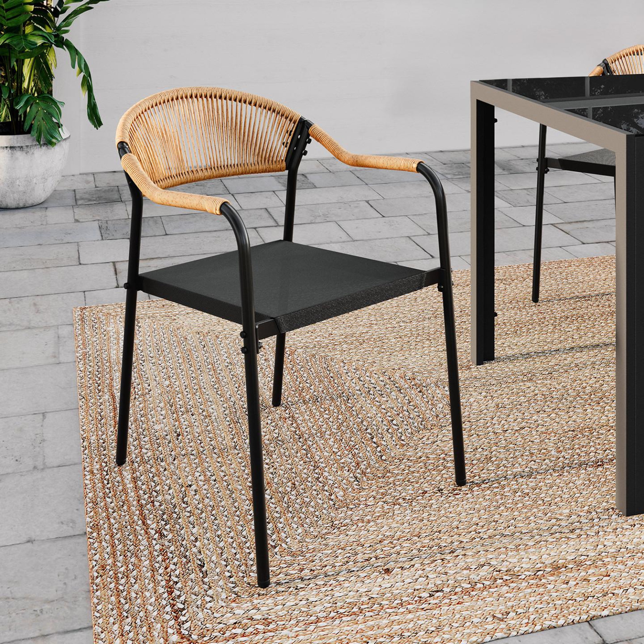 Voir la diapositive 2 : ID MARKET Lot de 4 chaises de jardin MADEIRA métal, cordage et textilène noir et rotin clair