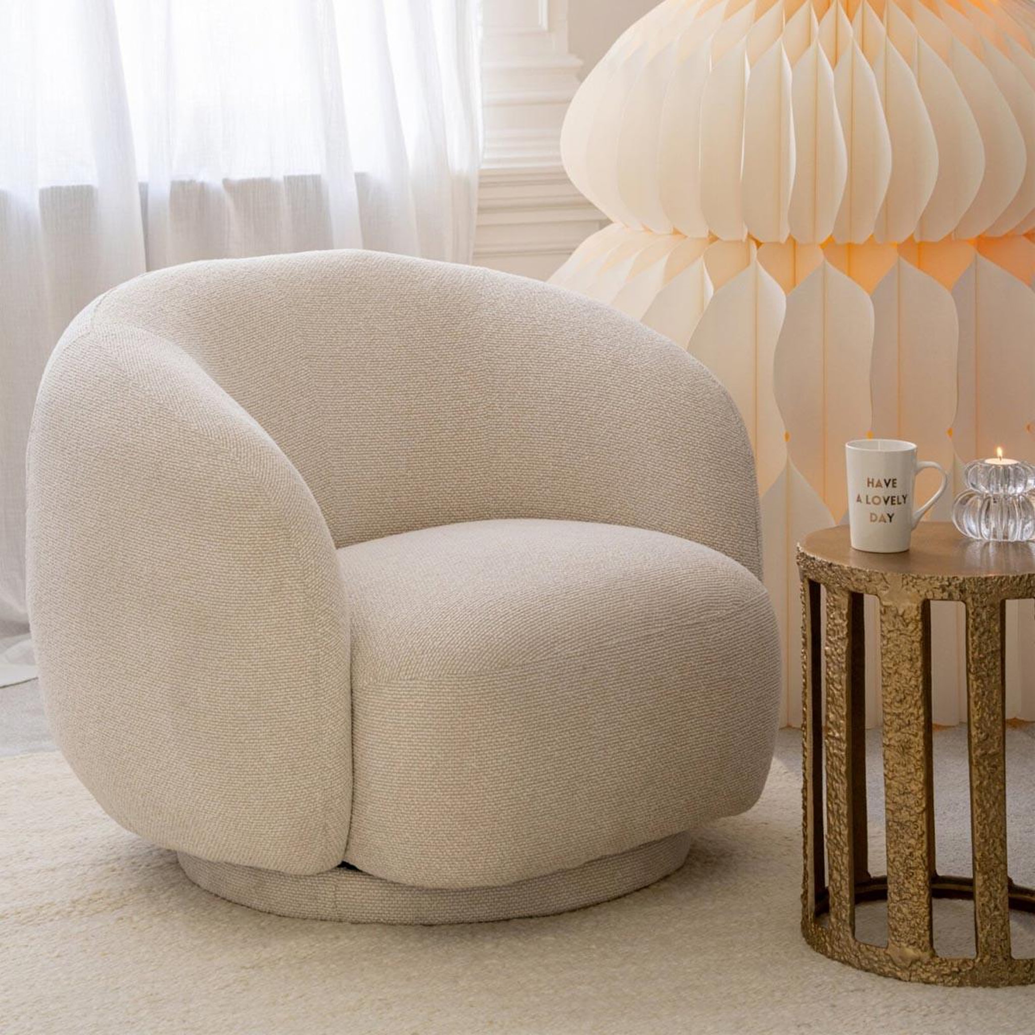 Voir la diapositive 6 : J-LINE Fauteuil pivotant design  margo  93cm écru