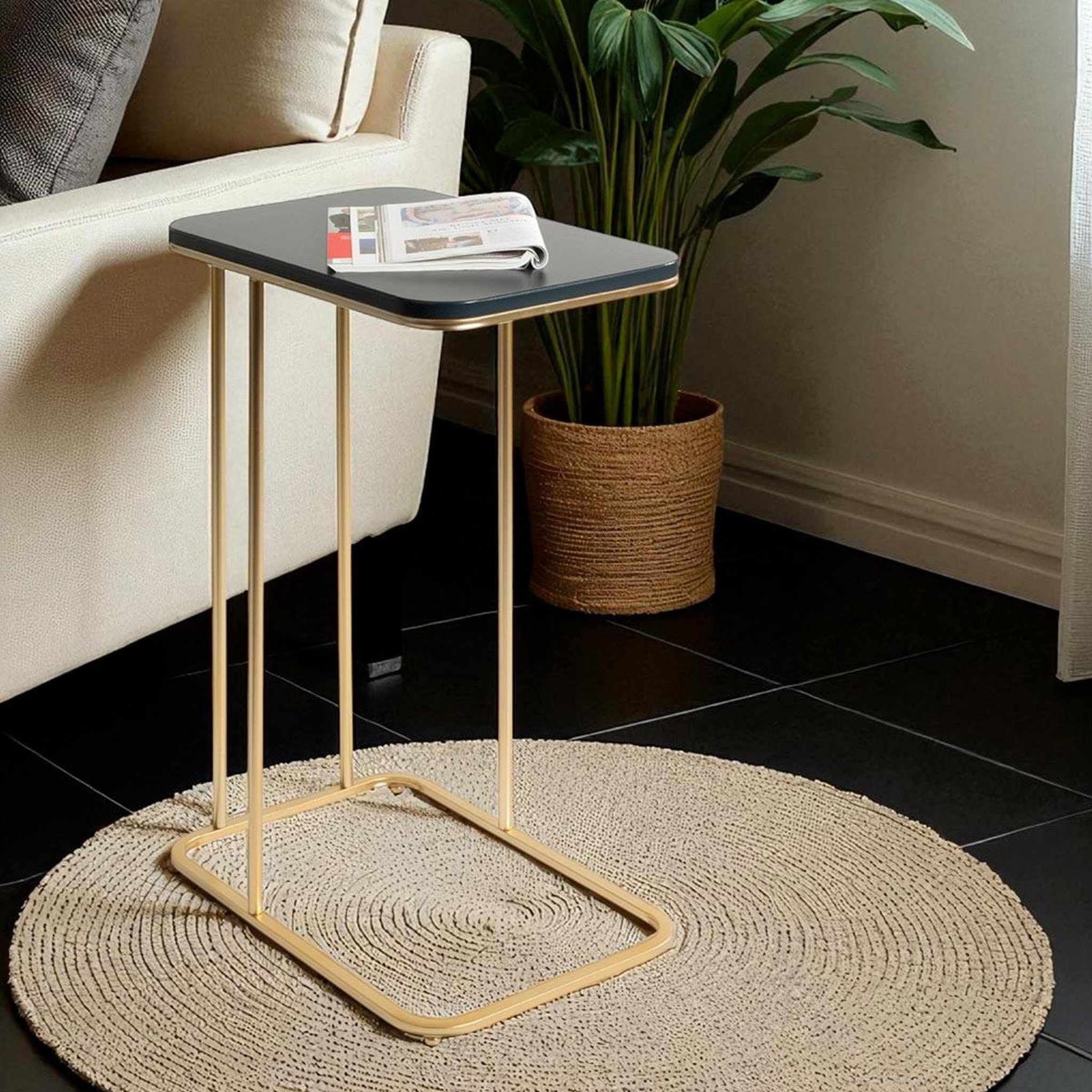 Voir la diapositive 3 : Paris Prix Table d'appoint design  alba  67cm noir & or