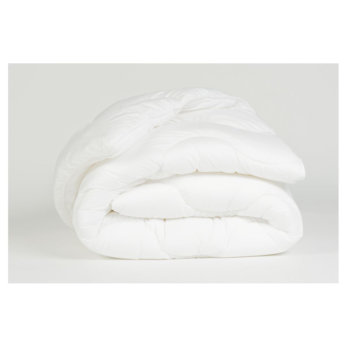 DODO Couette Tempérée Anti Acariens et Antibactérien VIVE LA RENTRÉE 300 g/m2