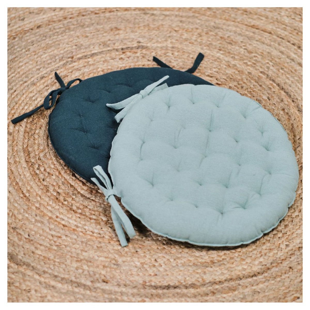 TODAY Galette de chaise matelassée en coton unie avec nouettes KALI