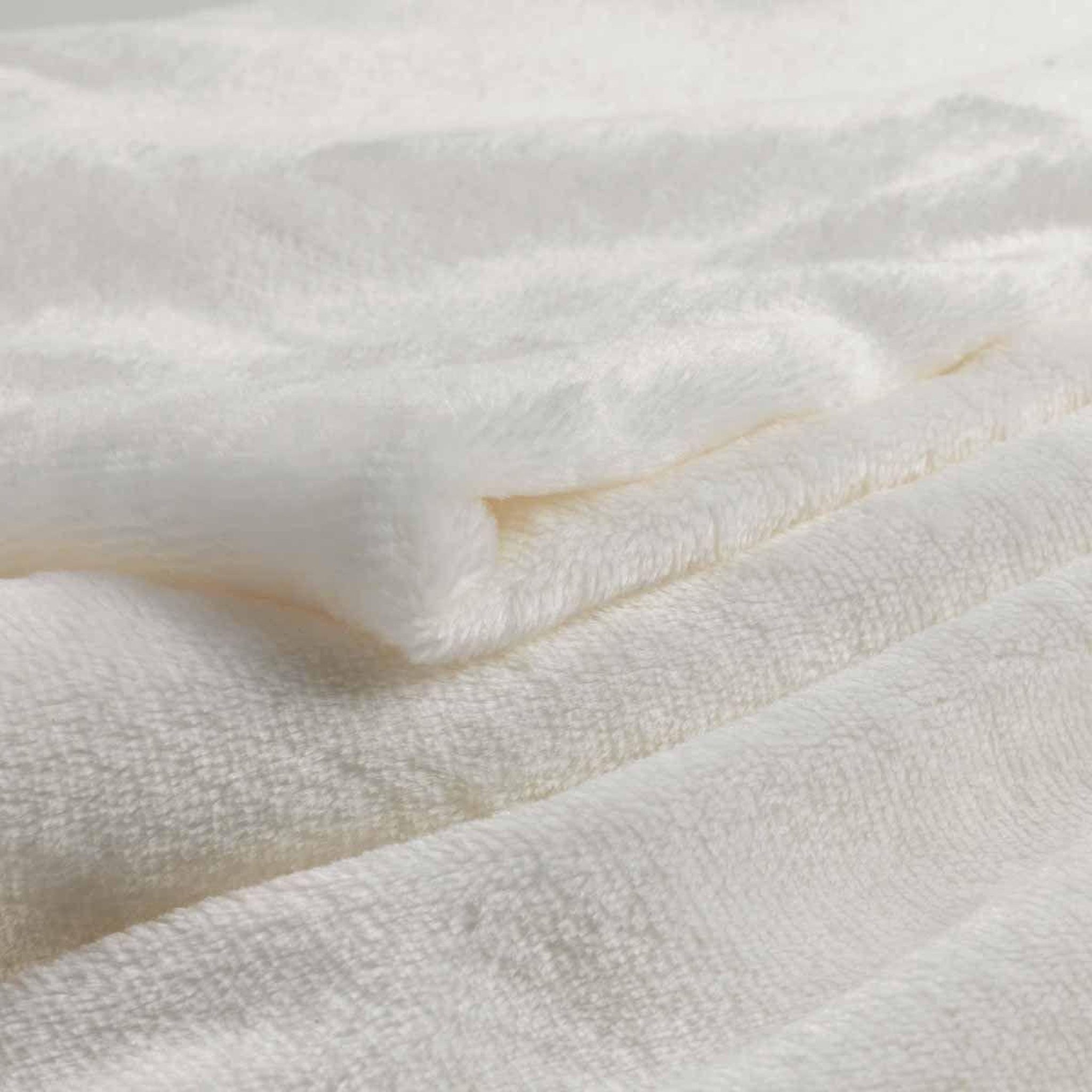 Voir la diapositive 2 : Douceur d'Intérieur Plaid uni en flanelle  flanou  125x150cm naturel
