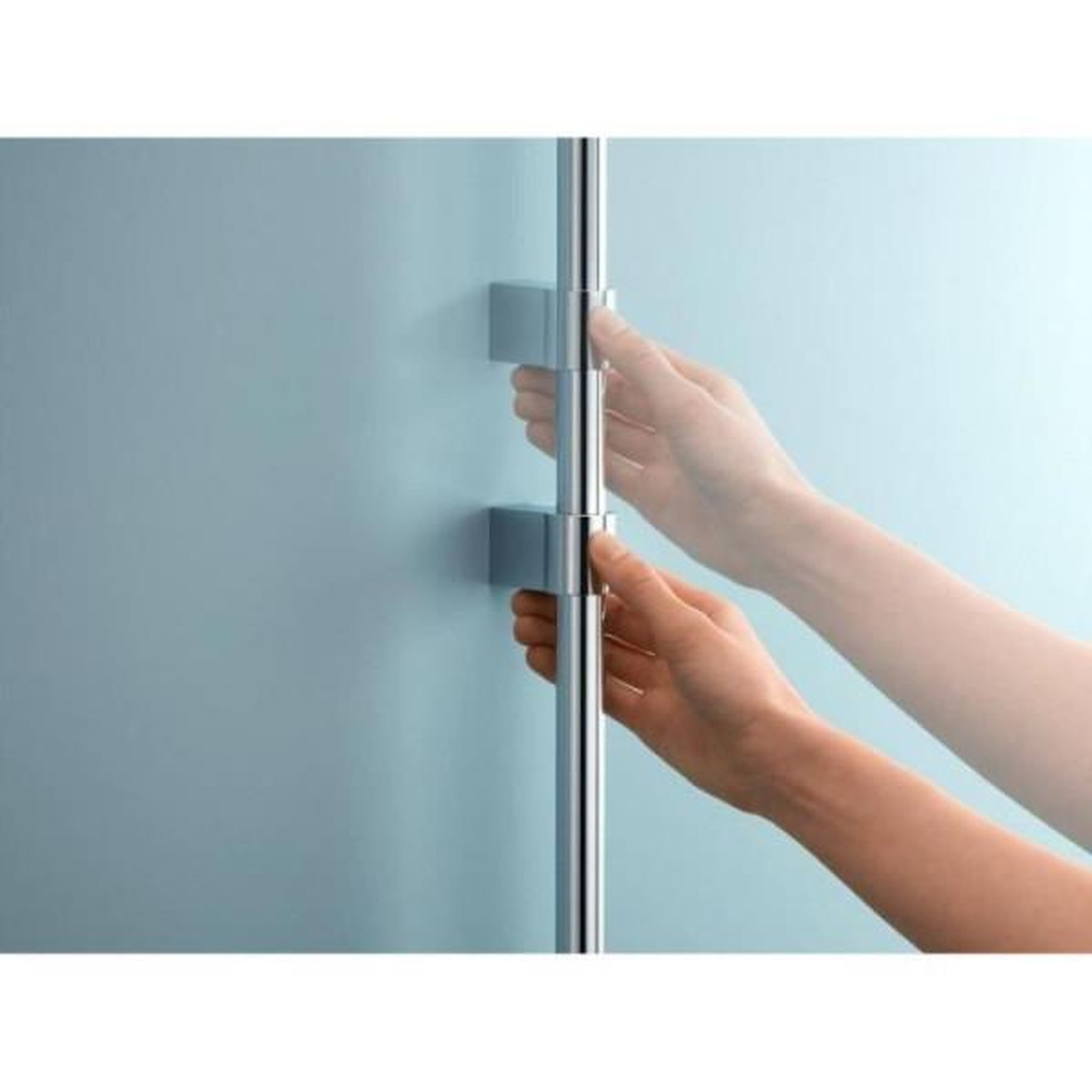 Voir la diapositive 4 : Grohe Ensemble de douche avec pommeau 2 jets, barre 90cm et flexible - GROHE Vitalio Start 110 26954001 - Economie d'eau - Chromé