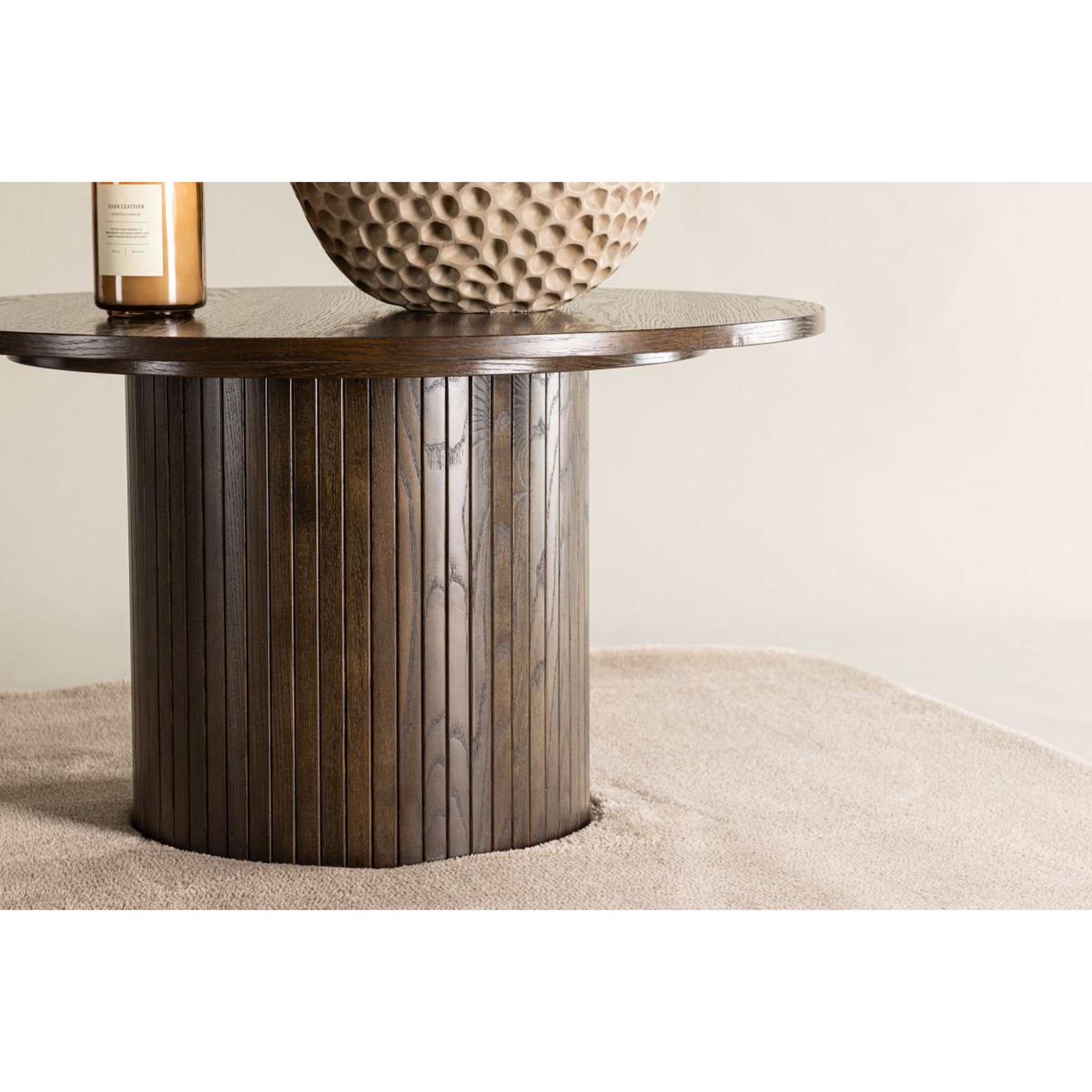 Voir la diapositive 4 : Paris Prix Table basse design nervuré  bianca  80cm marron