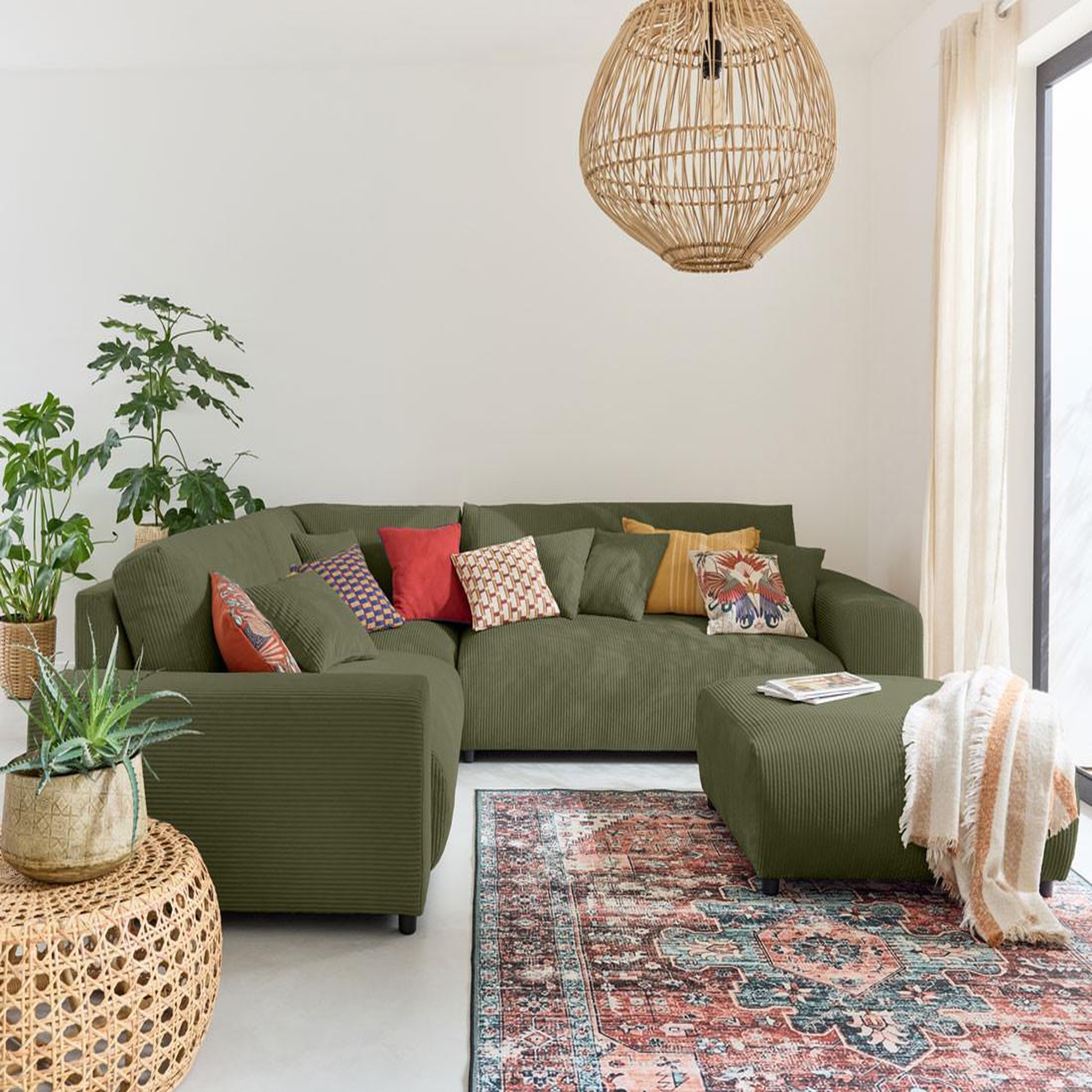 Voir la diapositive 2 : BEST MOBILIER Garance - module d'assise 2 places avec accoudoir gauche - en velours côtelé