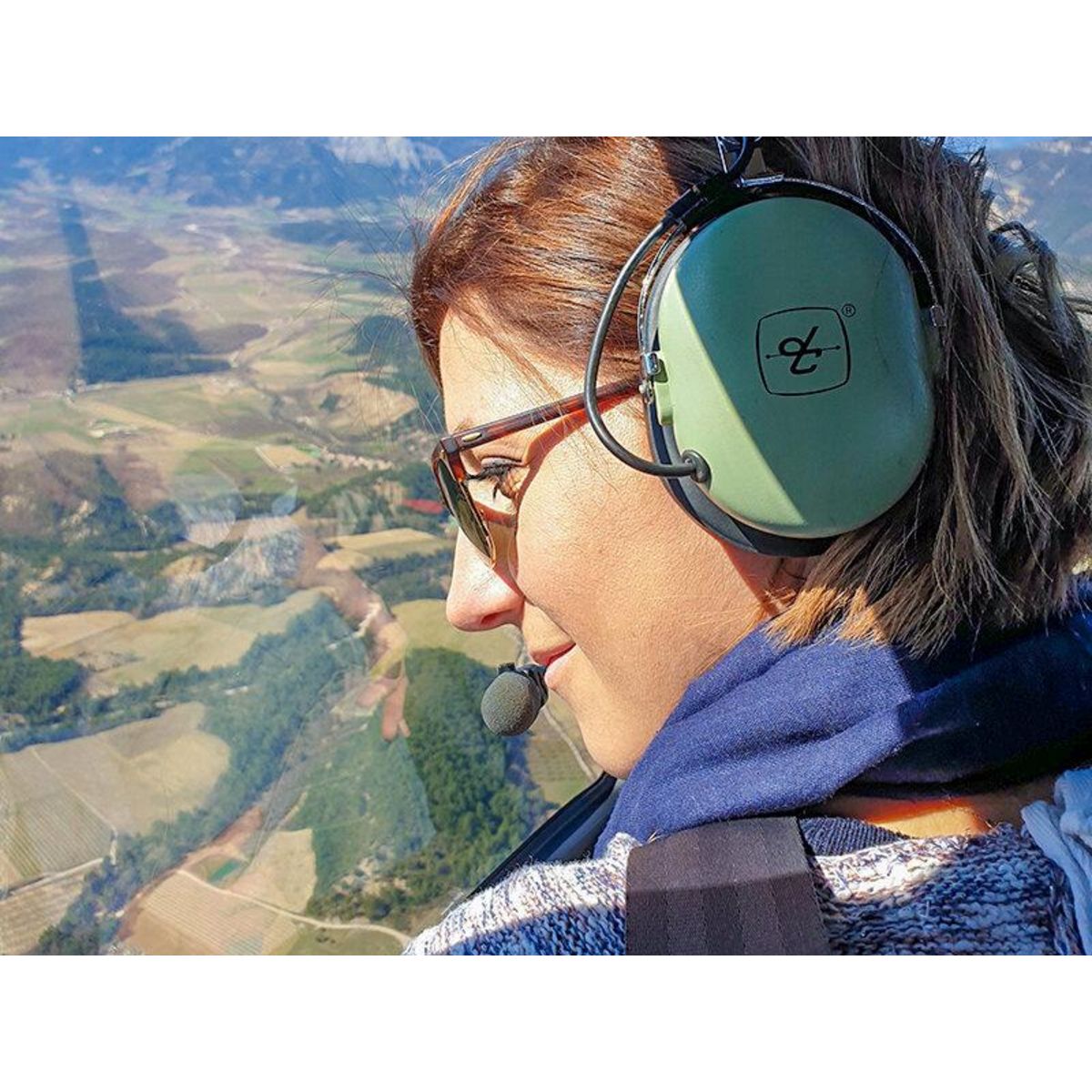 Smartbox Vol en hélicoptère de 20 min près du village de Gruissan - Coffret Cadeau Sport & Aventure