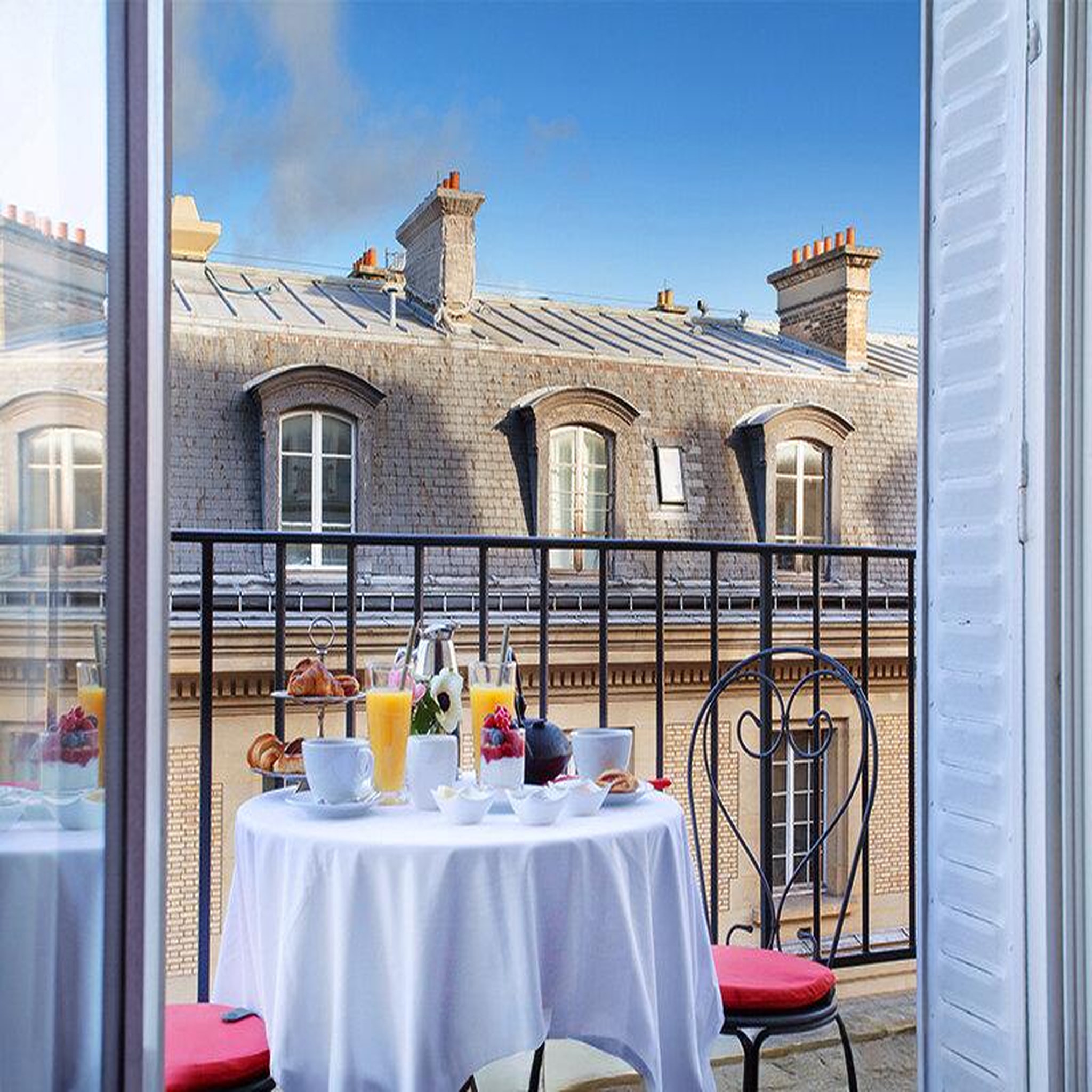 Voir la diapositive 3 : Smartbox 2 jours en chambre supérieure dans un hôtel 4* dans le quartier latin à paris - coffret cadeau séjour