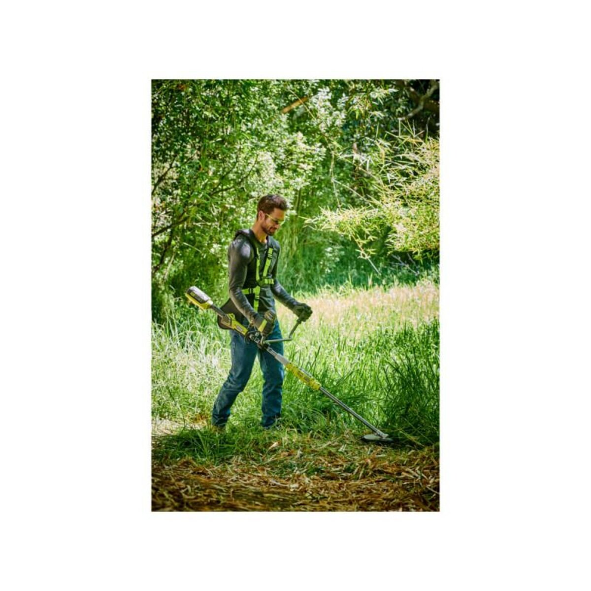 Ryobi Débroussailleuse RYOBI 36V Max Power - 1 batterie 4.0Ah - 1 chargeur - RBC36X26BG2-140