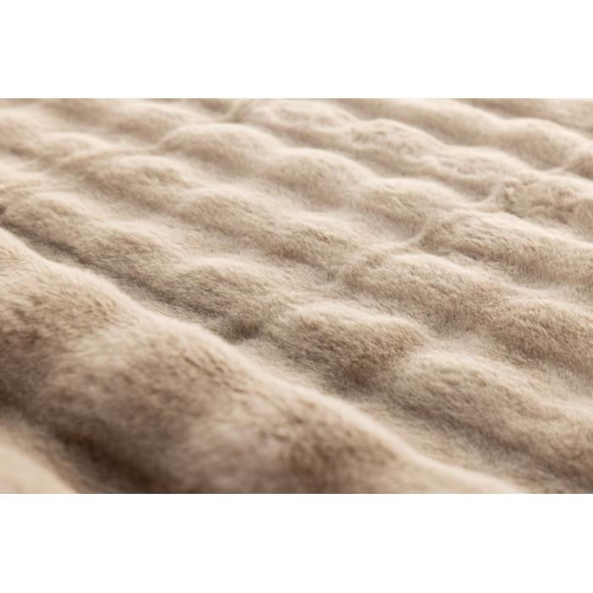 Paris Prix Tapis Imitation Fourrure  Novis  200x290cm Beige