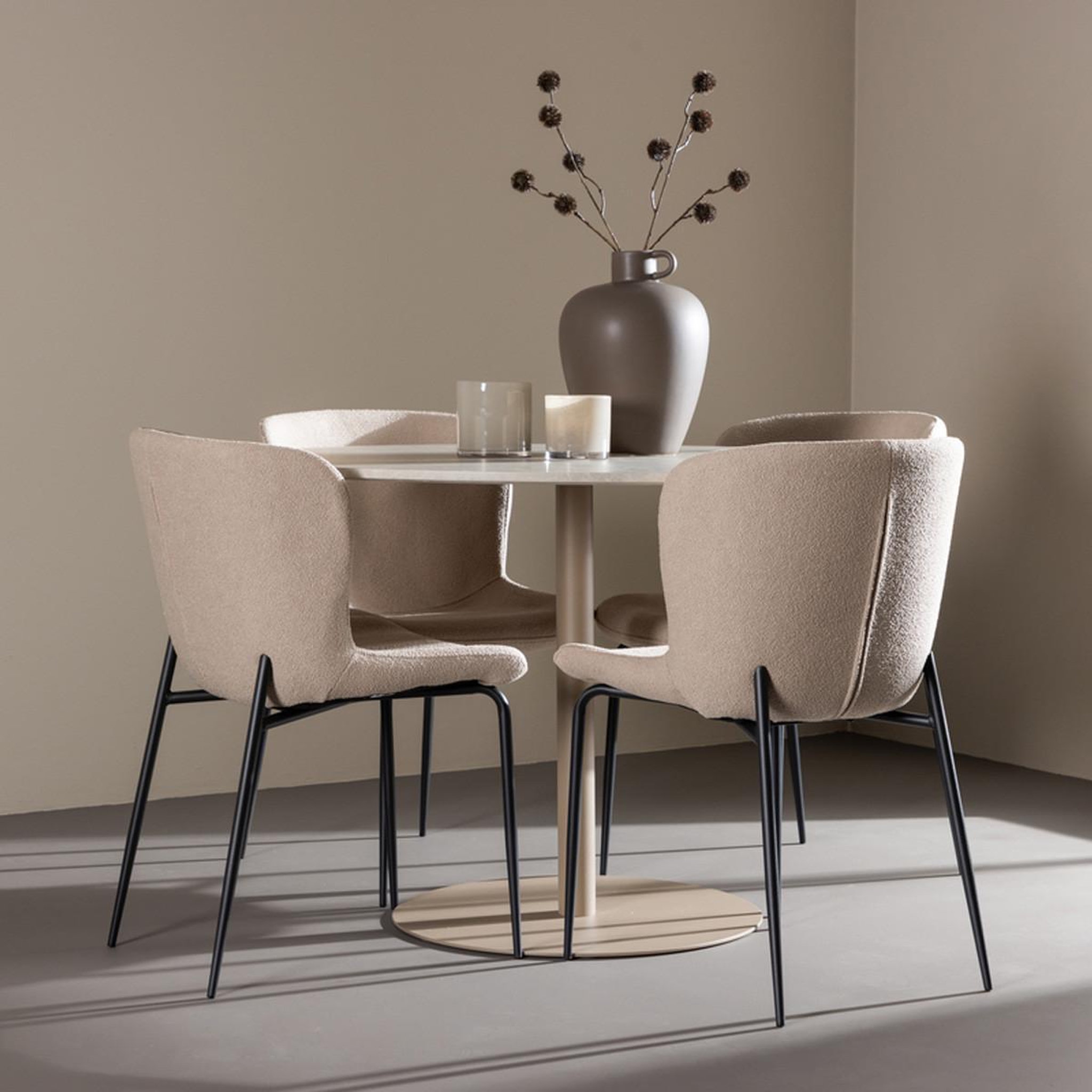 Voir la diapositive 6 : Paris Prix Ensemble table à manger & 4 chaises  lycke & modesto  110cm beige