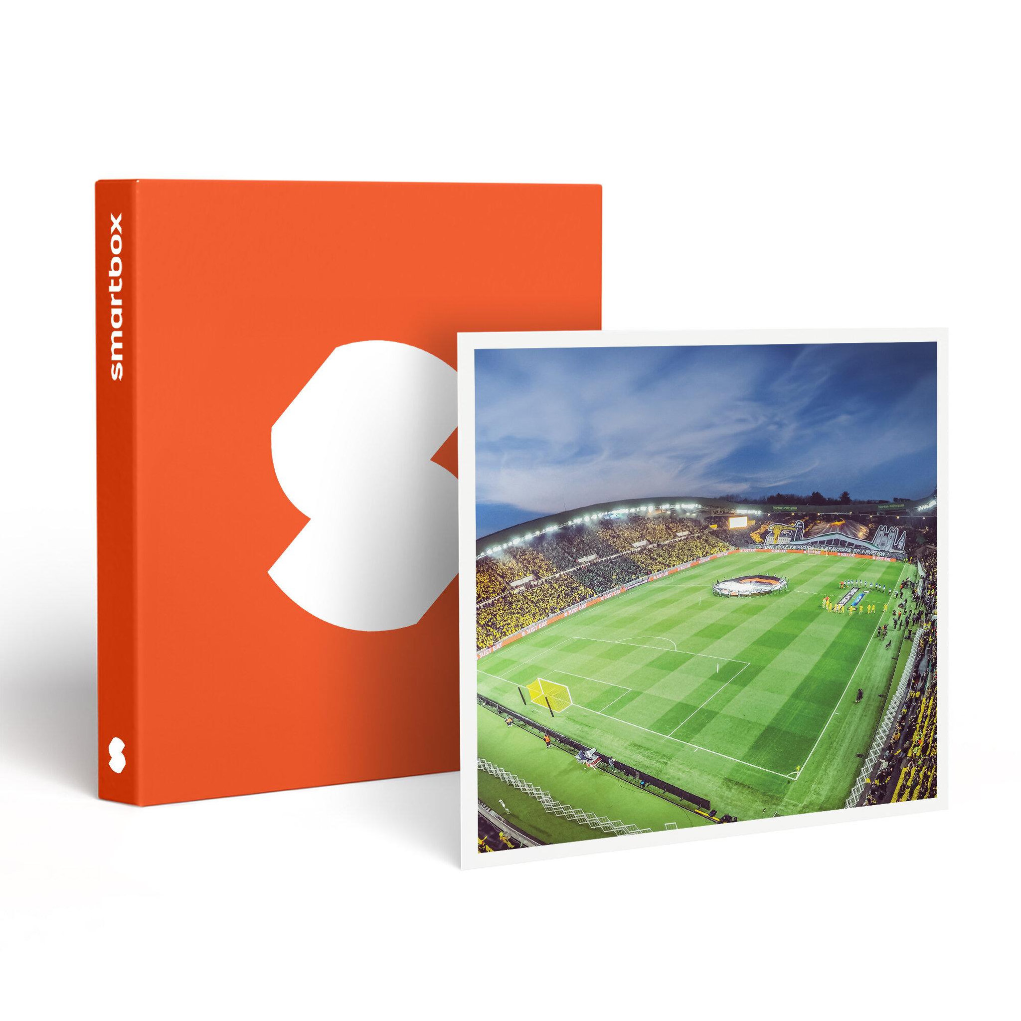 Voir la diapositive 1 : Smartbox FC Nantes : bon cadeau de 99,90 € sur la billetterie pour un match au choix pour 2 personnes - Coffret Cadeau Sport & Aventure