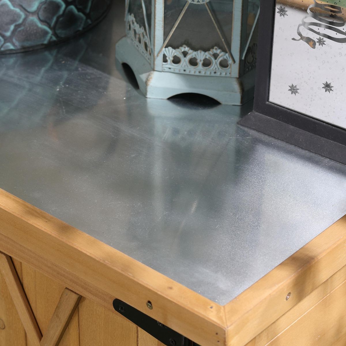 OUTSUNNY Abri de jardin armoire de jardin remise pour outils sur pied dim. 75L x 40l x 90H cm 3 étagères 2 portes toit tôle bois sapin pré-huilé