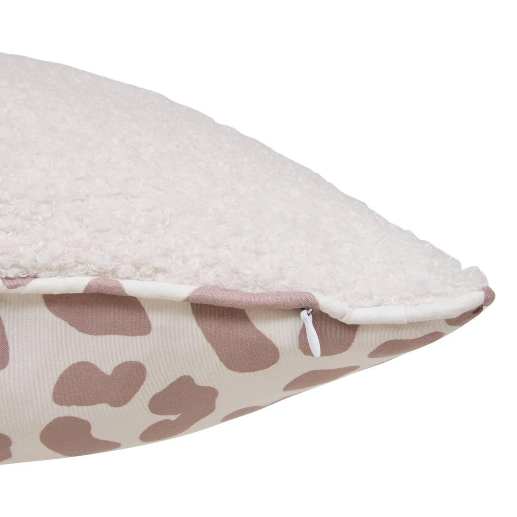 Voir la diapositive 3 : Atmosphera Kids Coussin déco enfant bouclette  jaiko  38x58cm rose