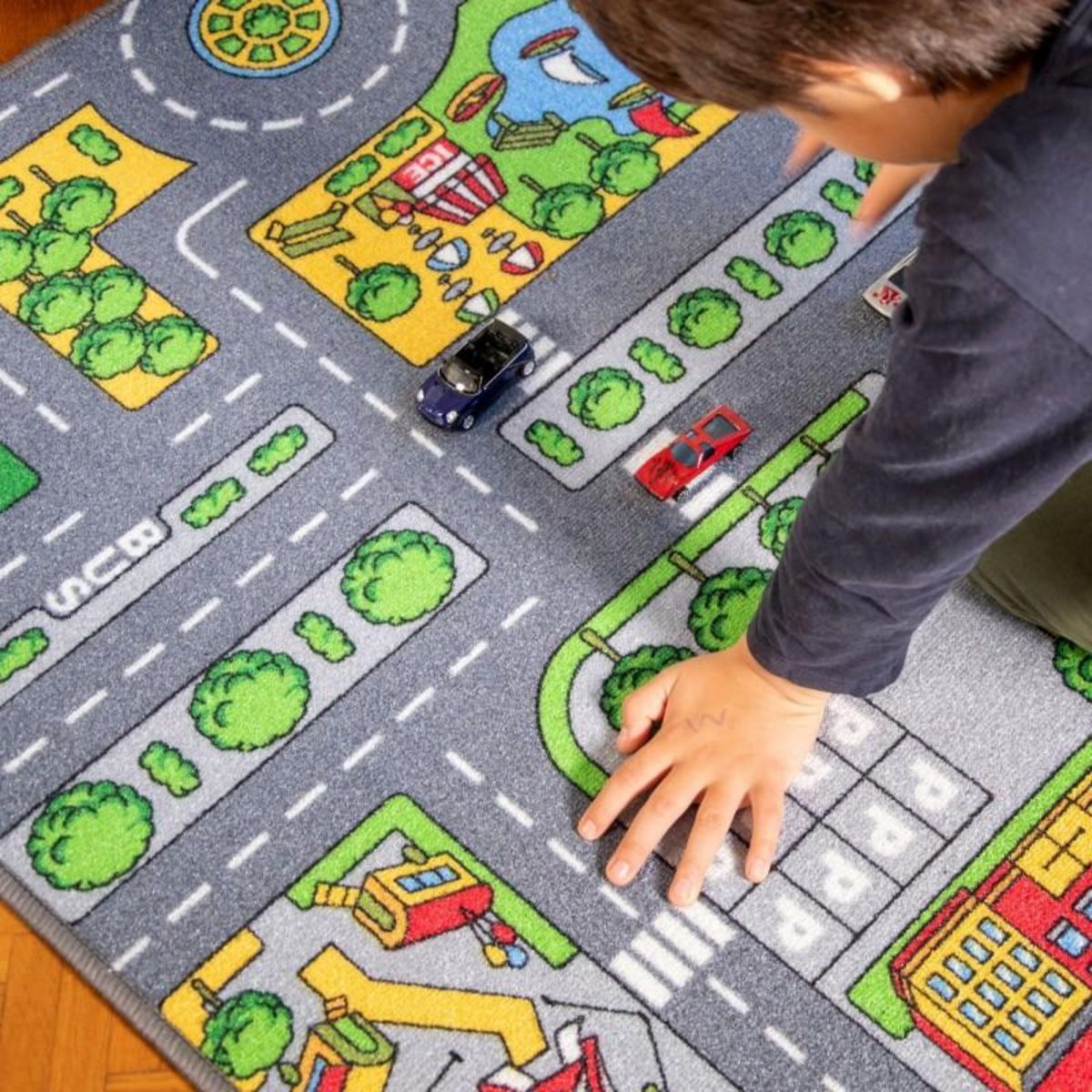 PLAY4FUN Tapis de jeu - Circuit de voiture en ville - 100 x 67 cm