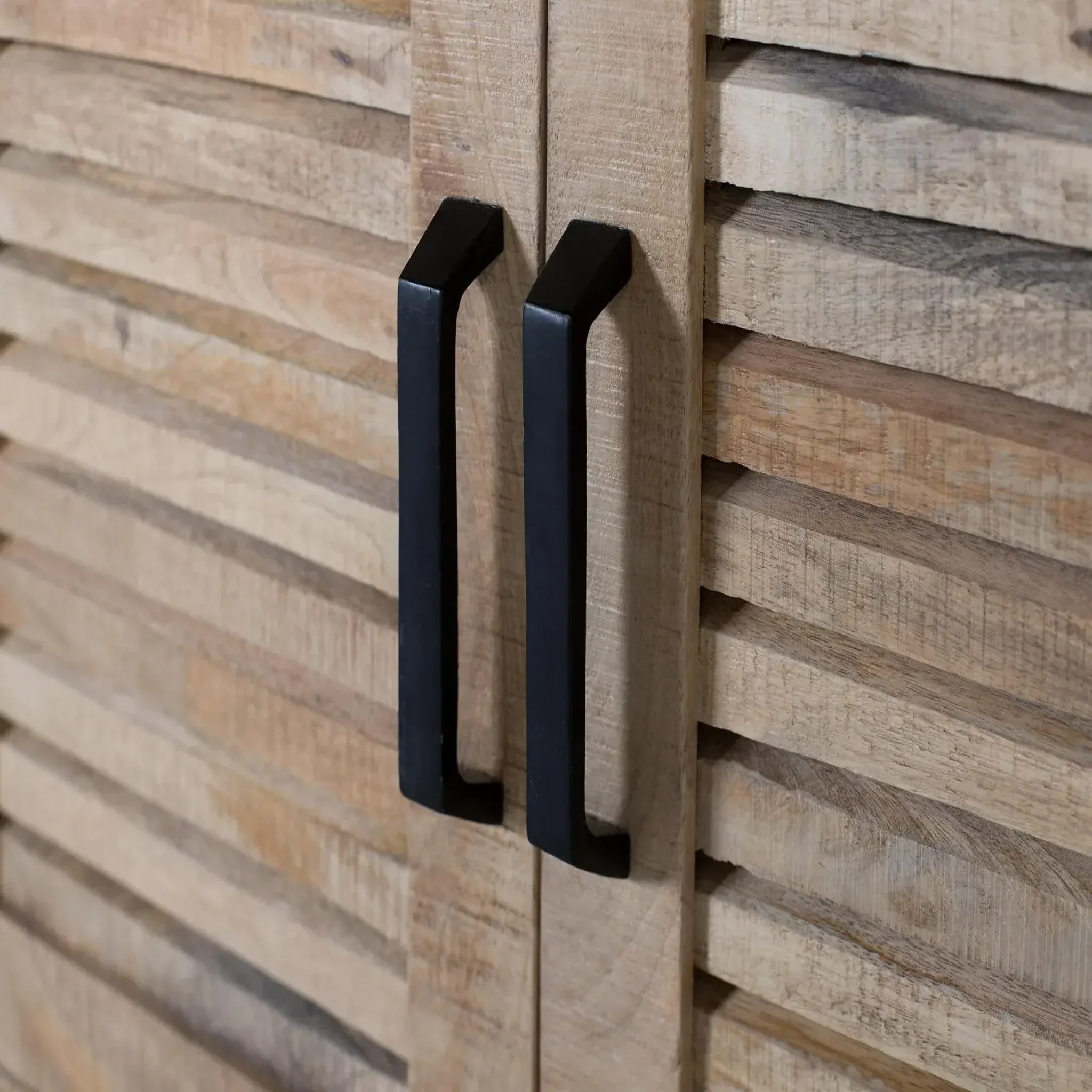 Voir la diapositive 5 : GINER Y COLOMER SL Vitrine en bois de manguier 90 cm style rustique contemporain