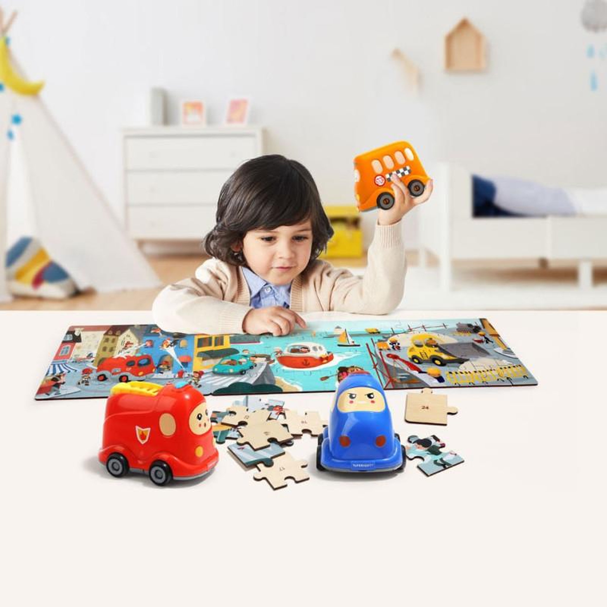 Voir la diapositive 3 : TOPBRIGHT Topbright - Wooden Jigsaw Puzzle Fire Department with Fire Truck, 24pcs. 130907