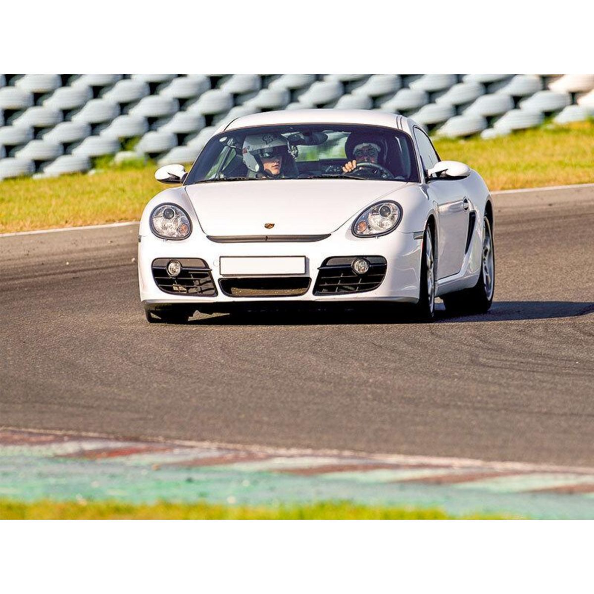 Smartbox Stage de pilotage : 5 tours sur le circuit d'Alès en Porsche Cayman - Coffret Cadeau Sport & Aventure