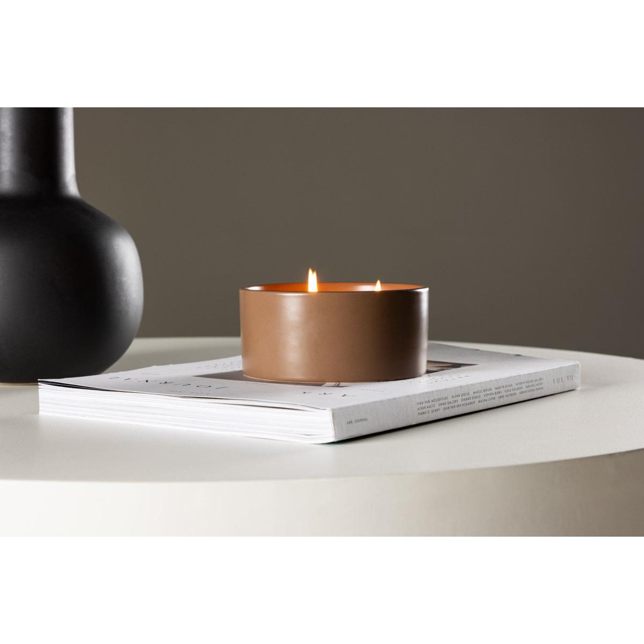Voir la diapositive 6 : Paris Prix Bougie parfumée fraîcheur marine  douglas  750g marron