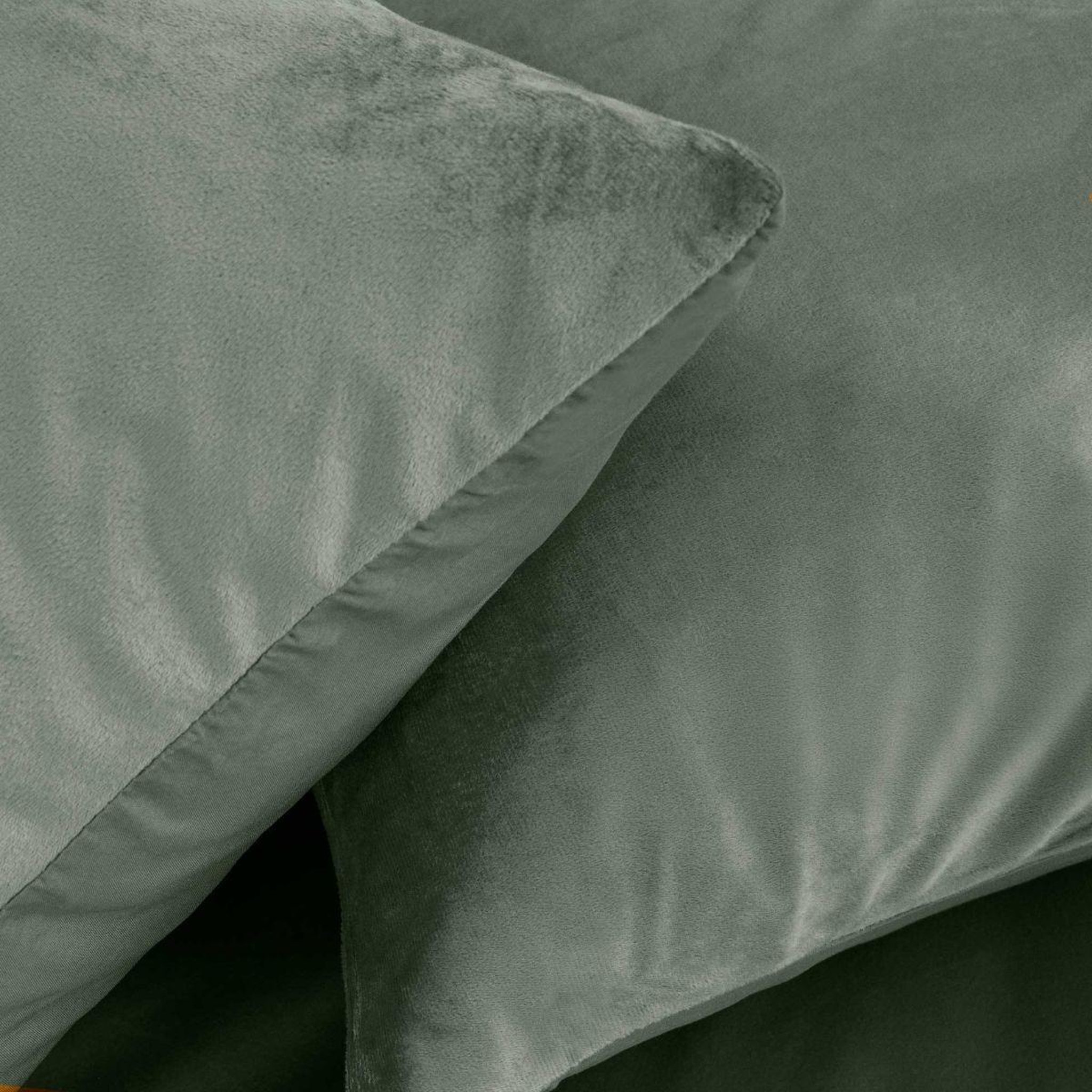 Voir la diapositive 2 : Douceur d'Intérieur Parure de lit 3 pièces  velina  240x220cm vert cèdre