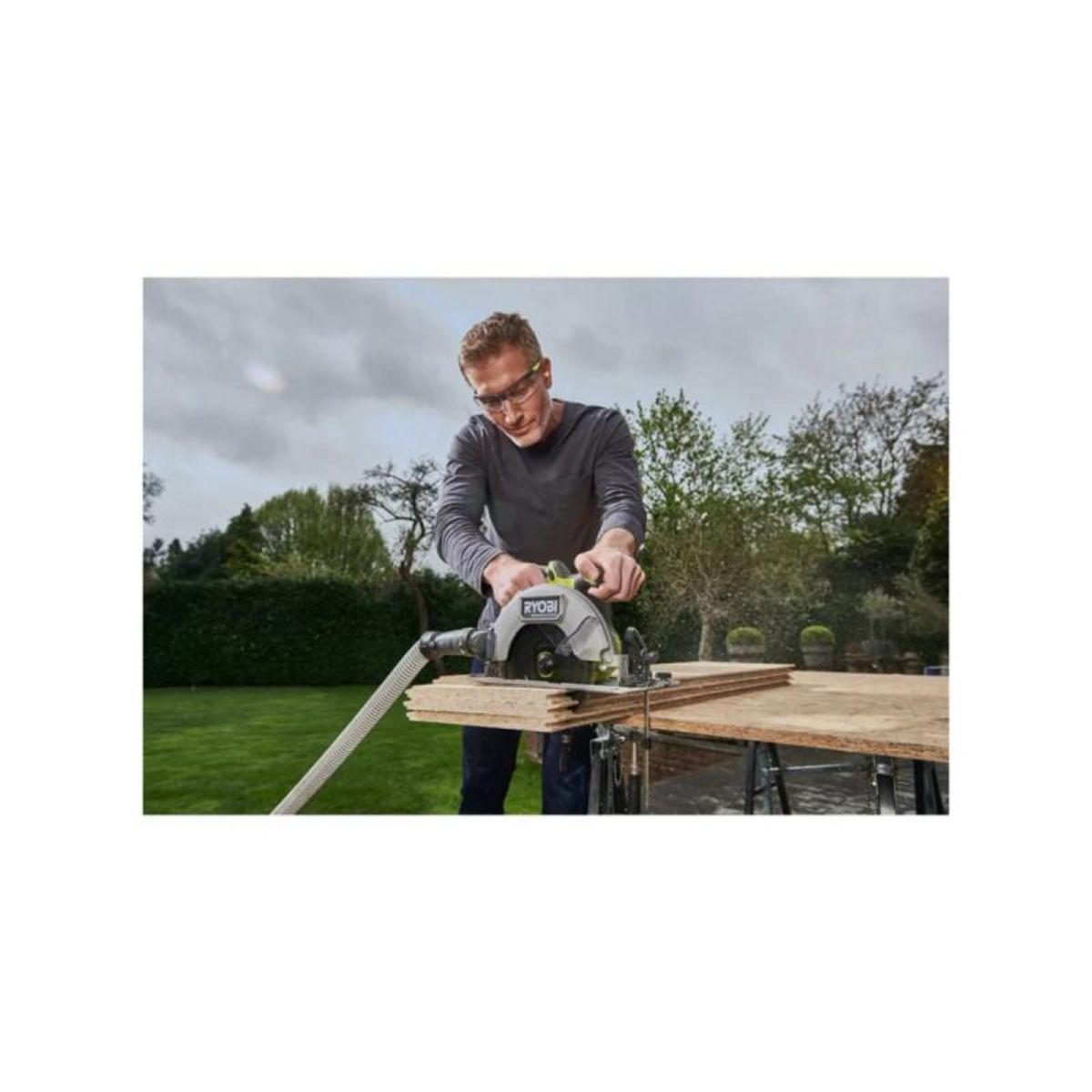 Ryobi Scie circulaire Brushless 18V RYOBI - 184 mm - Sans batterie ni chargeur - RCS18BL-0