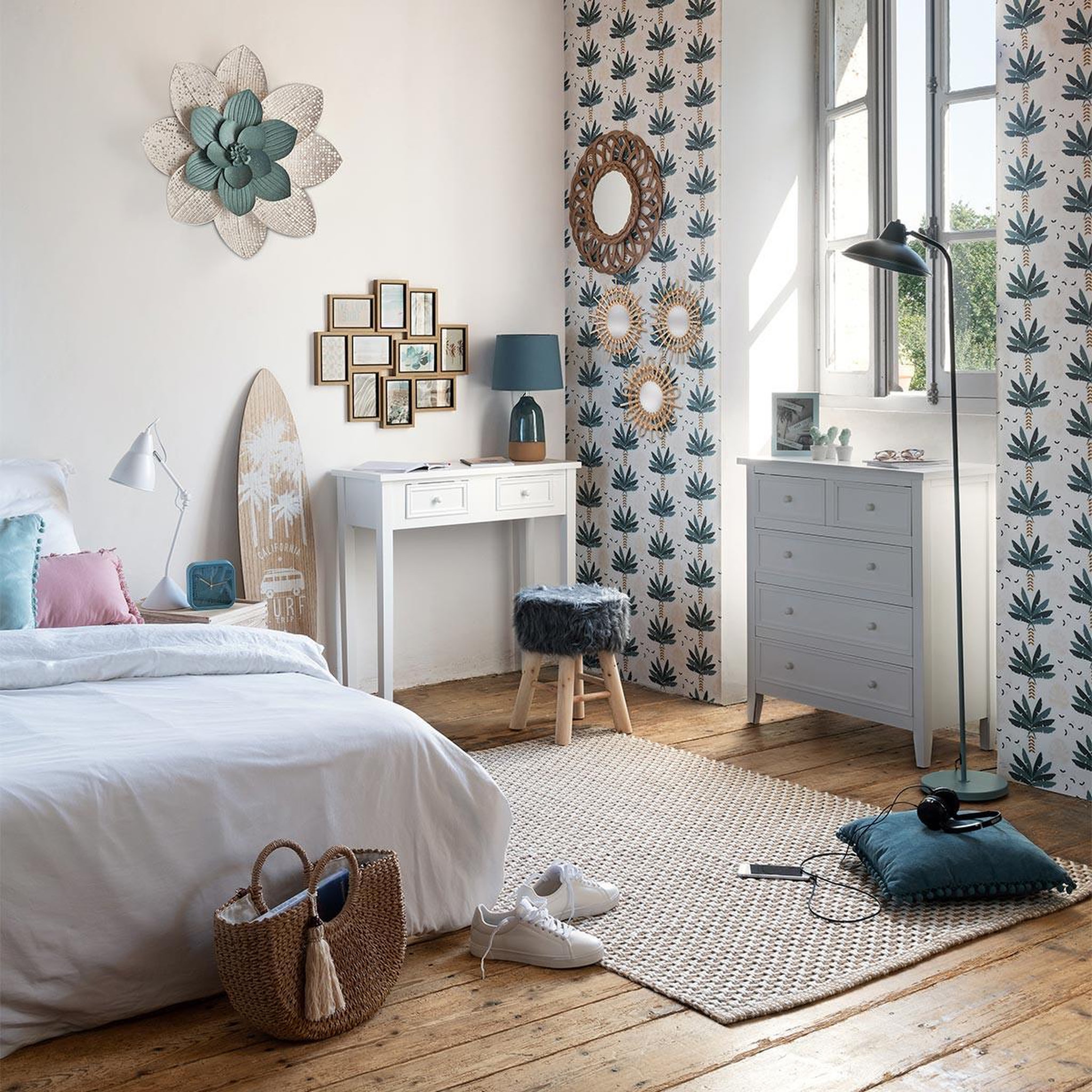 Voir la diapositive 5 : ATMOSPHERA Commode en bois charme