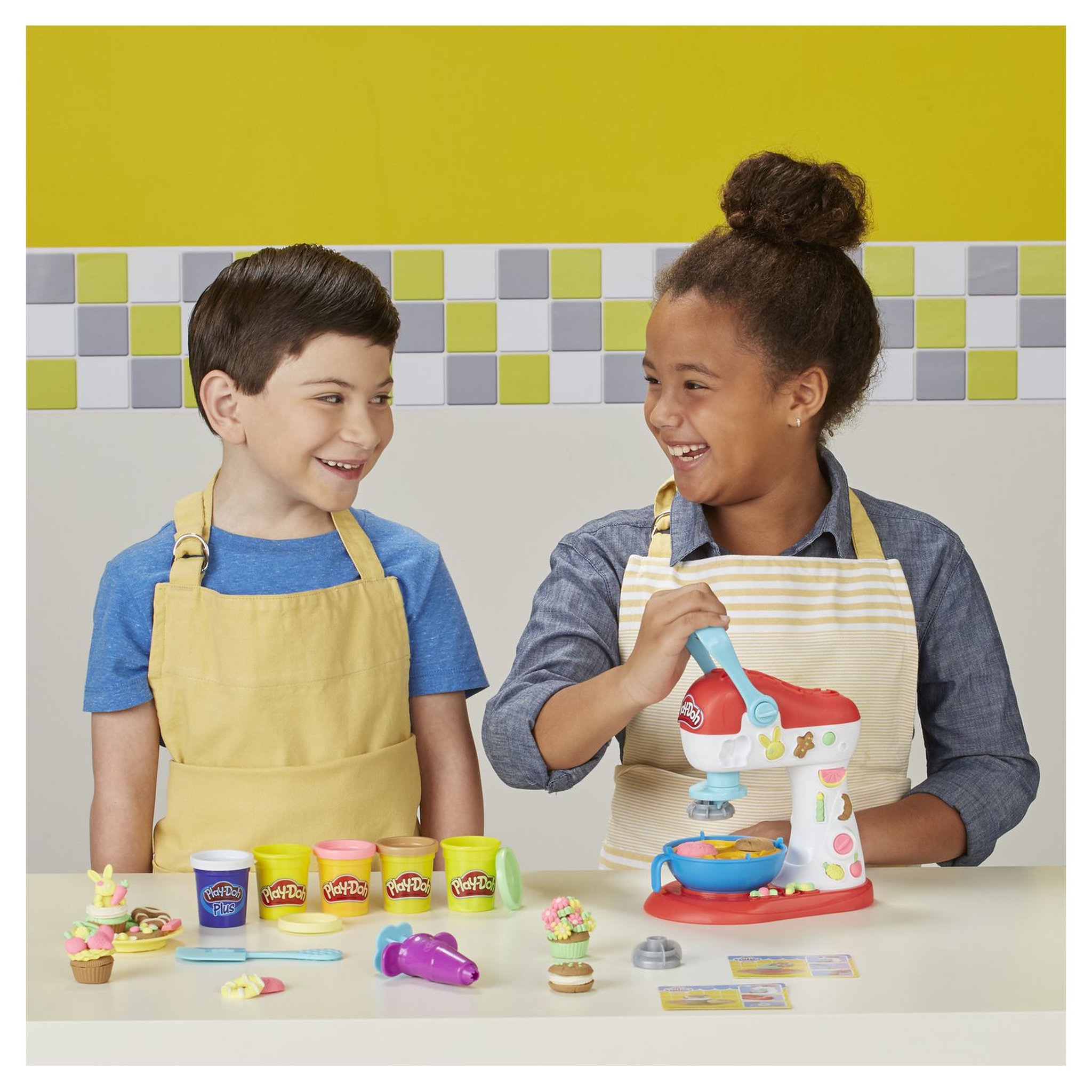 Voir la diapositive 3 : HASBRO Play-Doh Kitchen Creations - Le robot pâtissier