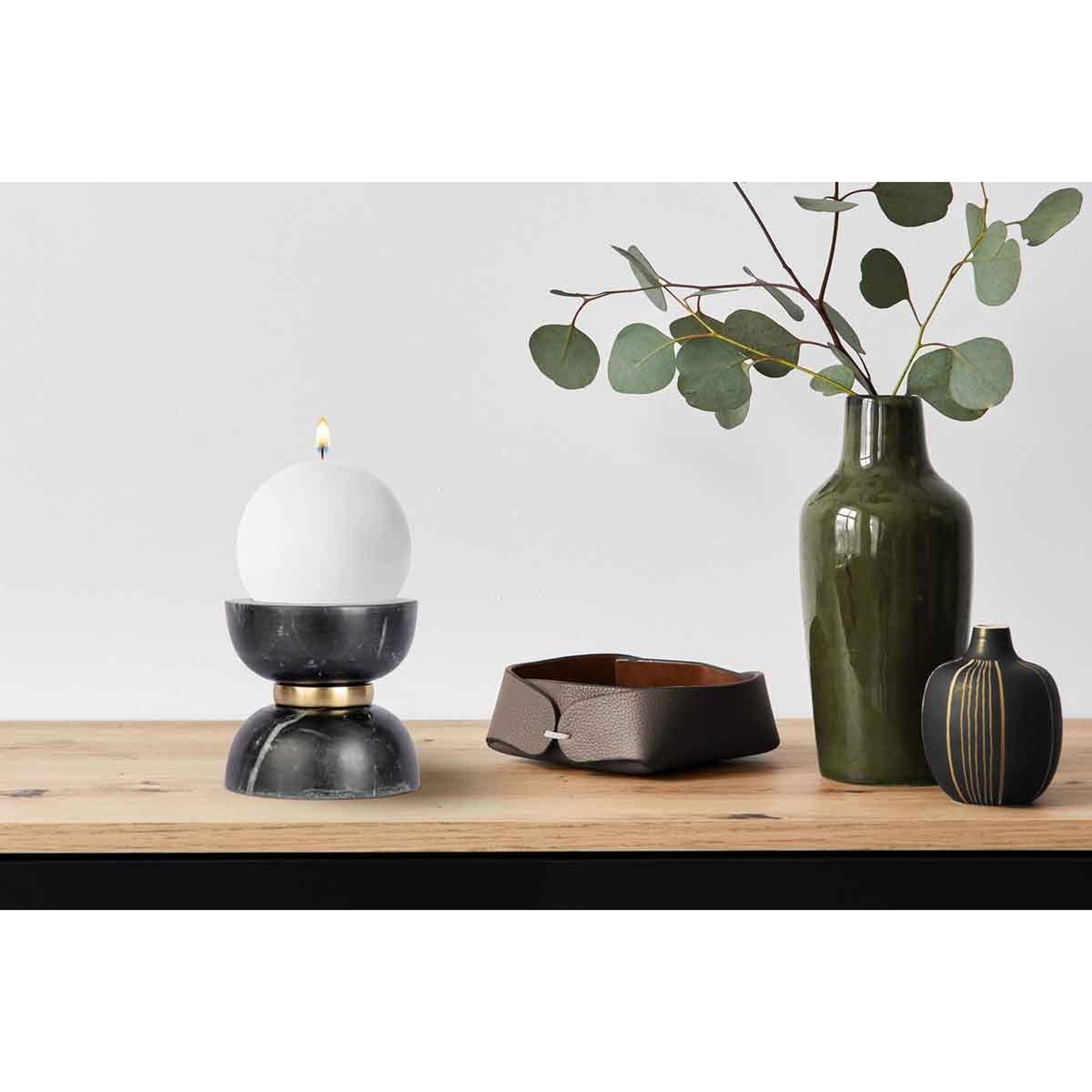 Voir la diapositive 5 : Paris Prix Bougeoir Design en Marbre  Satori  12cm Noir