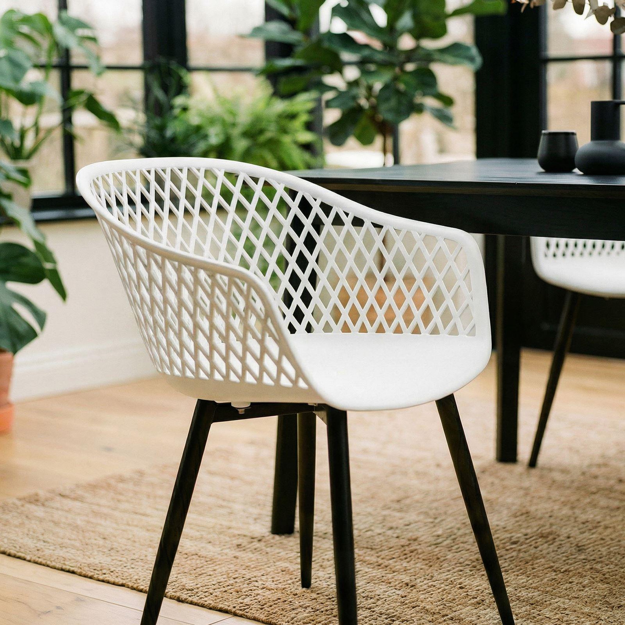 Voir la diapositive 3 : IDIMEX Lot de 4 chaises MADEIRA style scandinave, pieds en bois