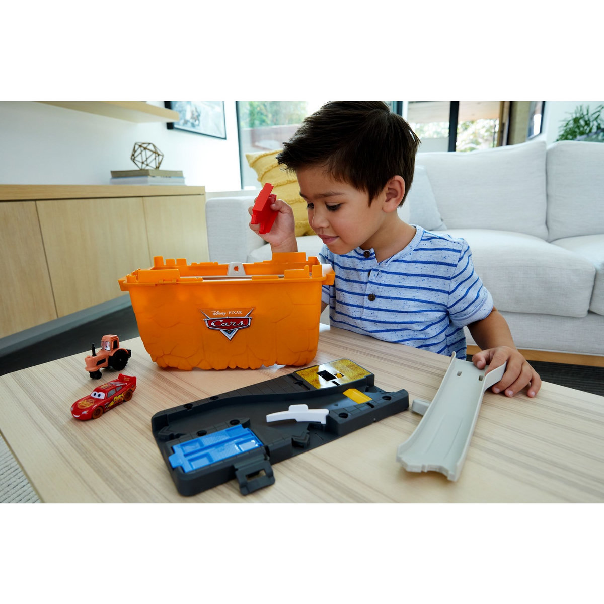 CARS Coffret de jeu Radiator Springs Cars