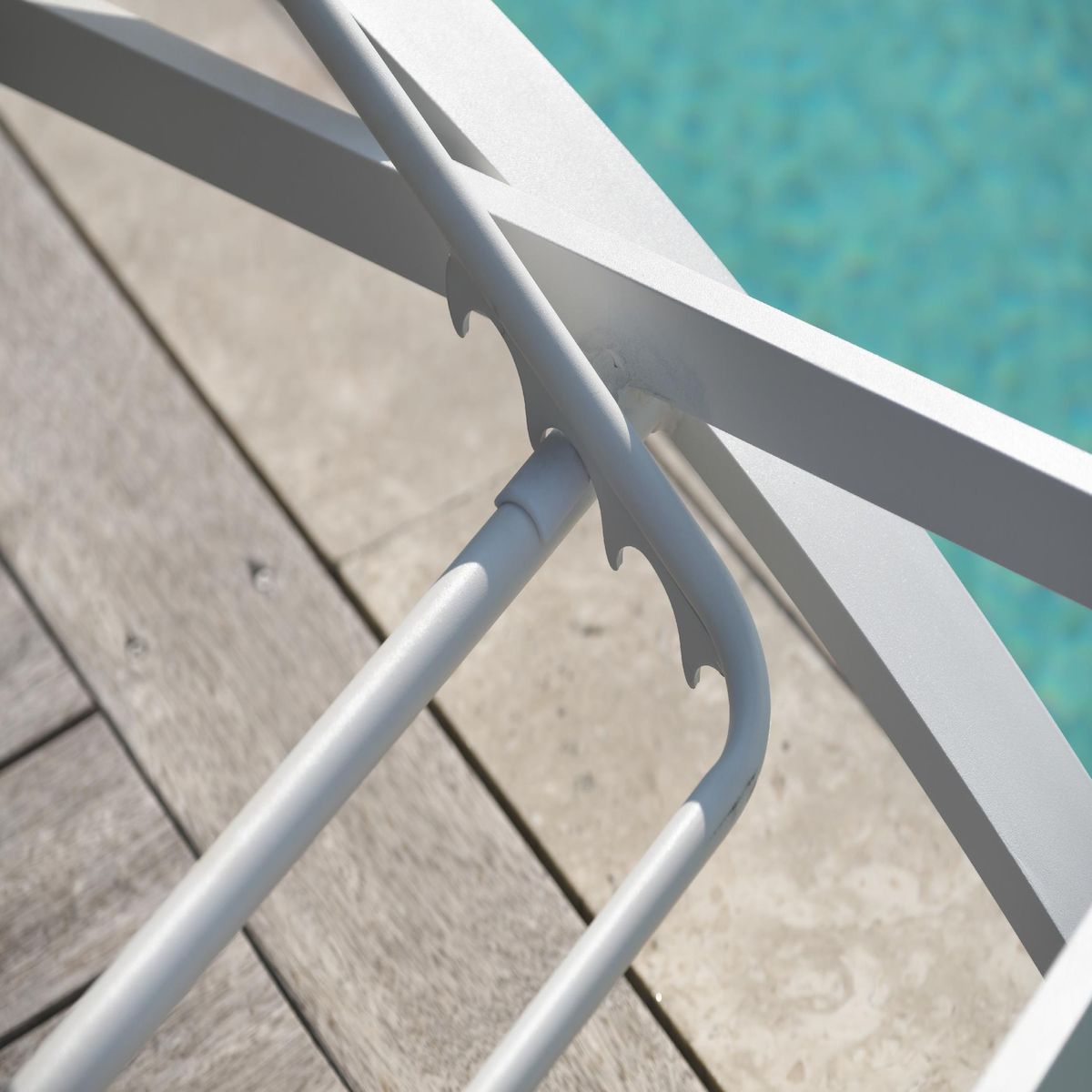 DCB GARDEN Chaise longue de jardin - Blanc - BARCELONA