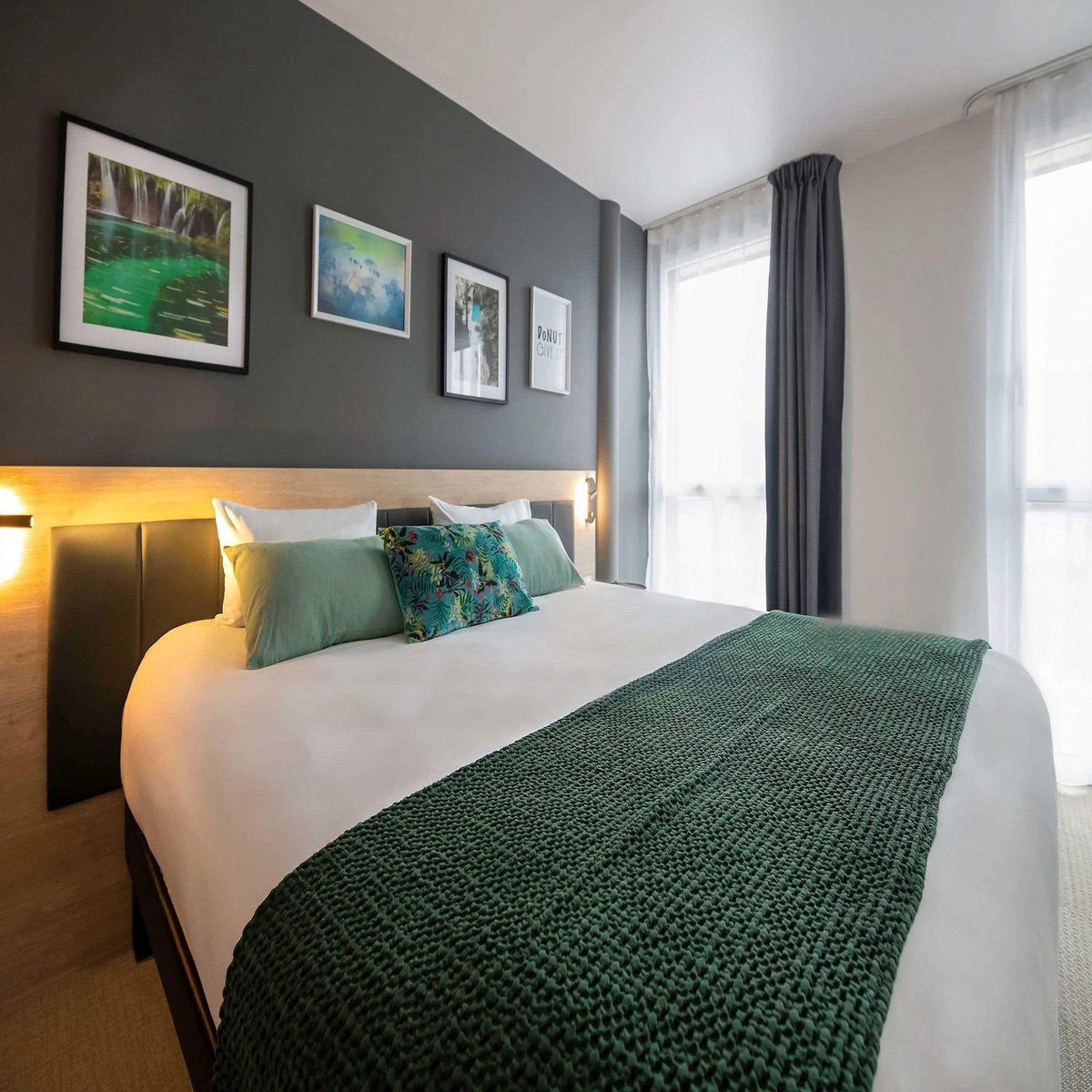 Smartbox Séjour Premium avec activité détente ou sensations fortes pour les amoureux - Coffret Cadeau Multi-thèmes