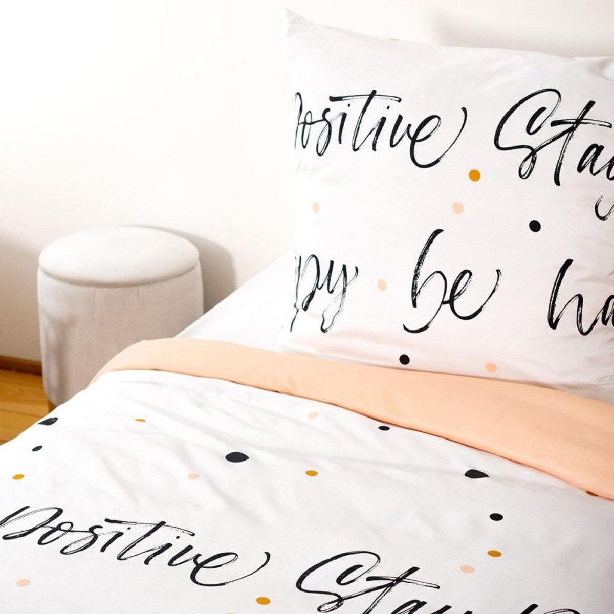 COTE DECO Housse de couette 240x220 Positive + 2 taies microfibre