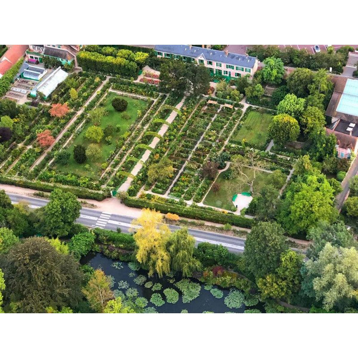 Smartbox Vol en montgolfière pour 2 personnes à Giverny le matin en semaine - Coffret Cadeau Sport & Aventure