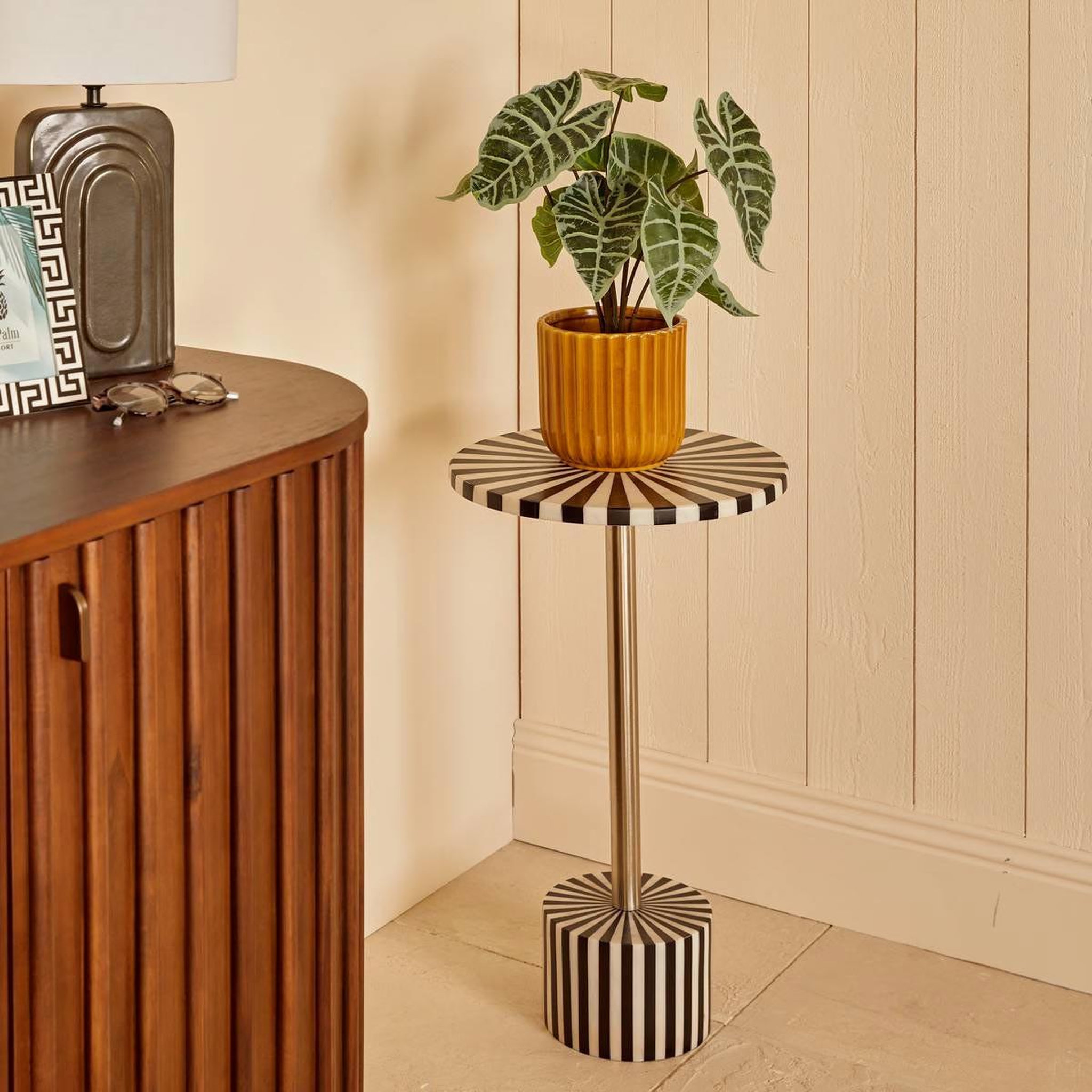 Voir la diapositive 2 : ATMOSPHERA Table d'appoint design  nema  36cm noir & blanc
