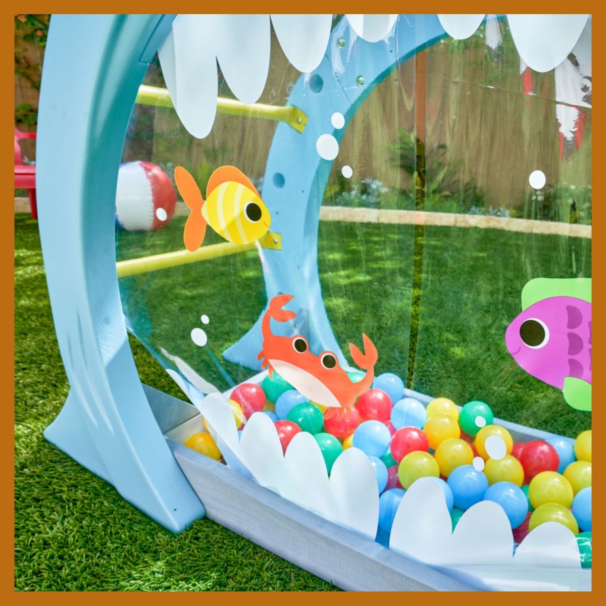 Kidkraft Bac à sable piscine à balle Requin avec échelle d'escalade