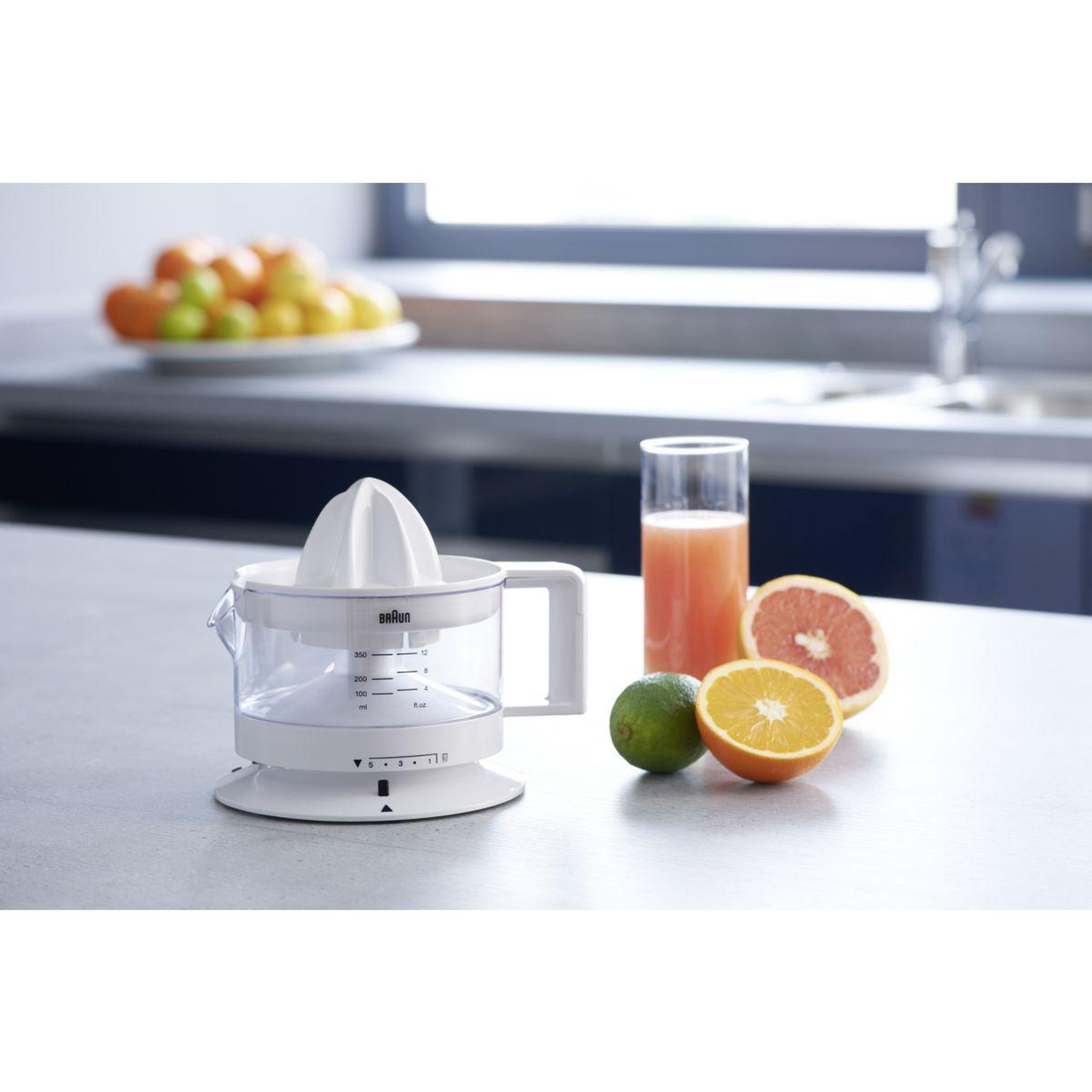 Voir la diapositive 2 : BRAUN Presse-agrumes CJ3000