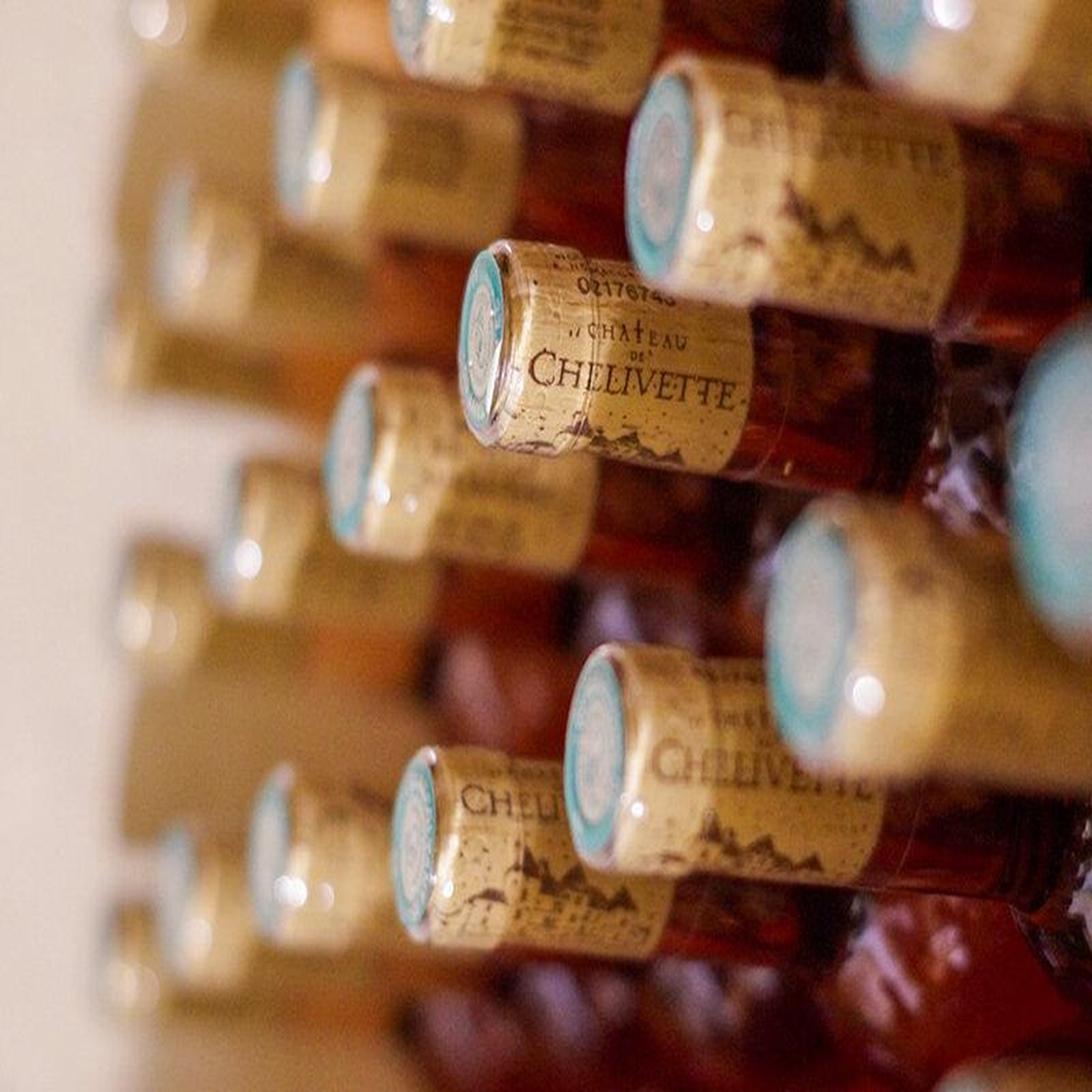 Voir la diapositive 2 : Smartbox Livraison de 6 bouteilles de vin chelivette rouge et rosé à domicile - coffret cadeau gastronomie