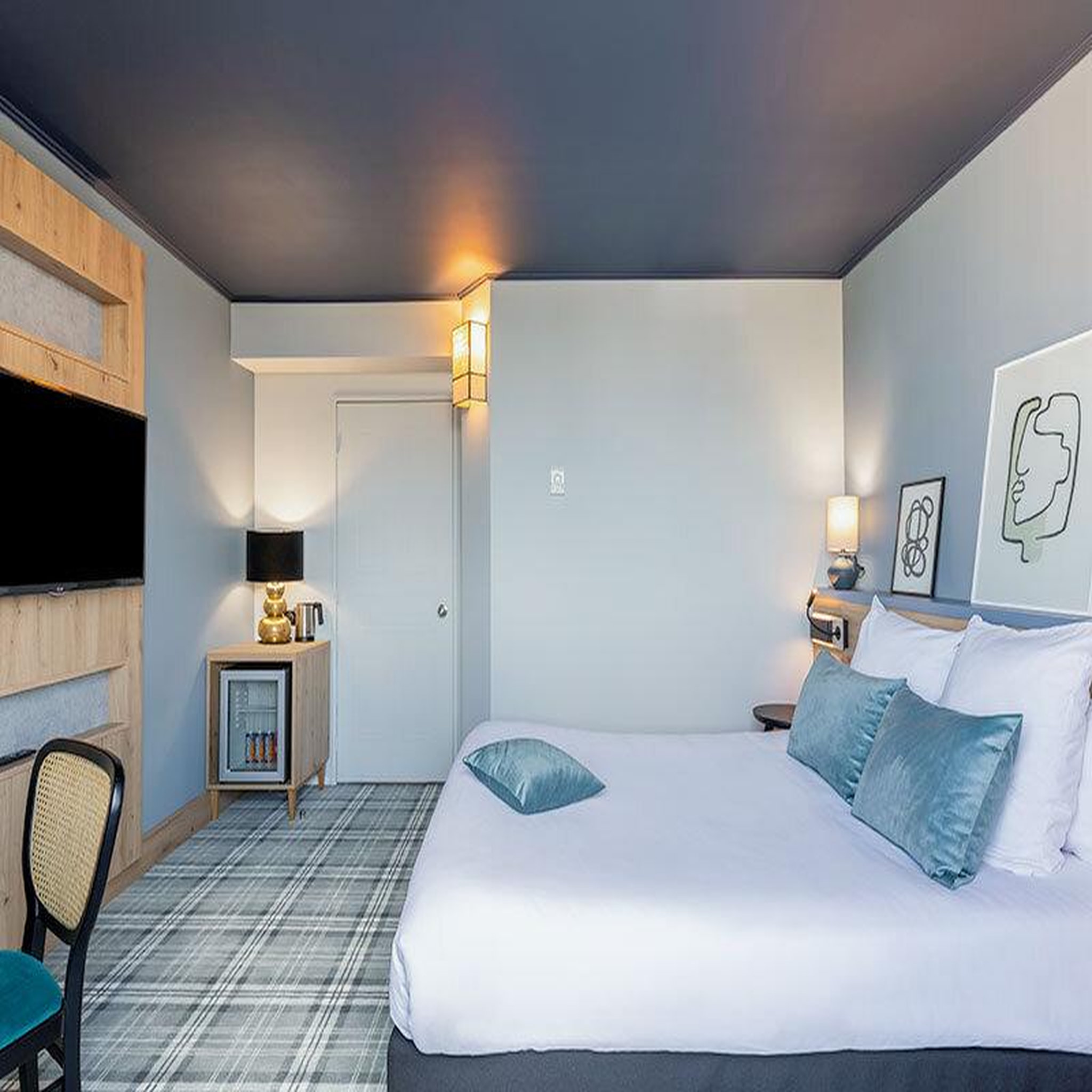 Voir la diapositive 2 : Smartbox Séjour de 2 jours en hôtel mercure 4* près de lyon avec apéritif et verre de vin - coffret cadeau séjour