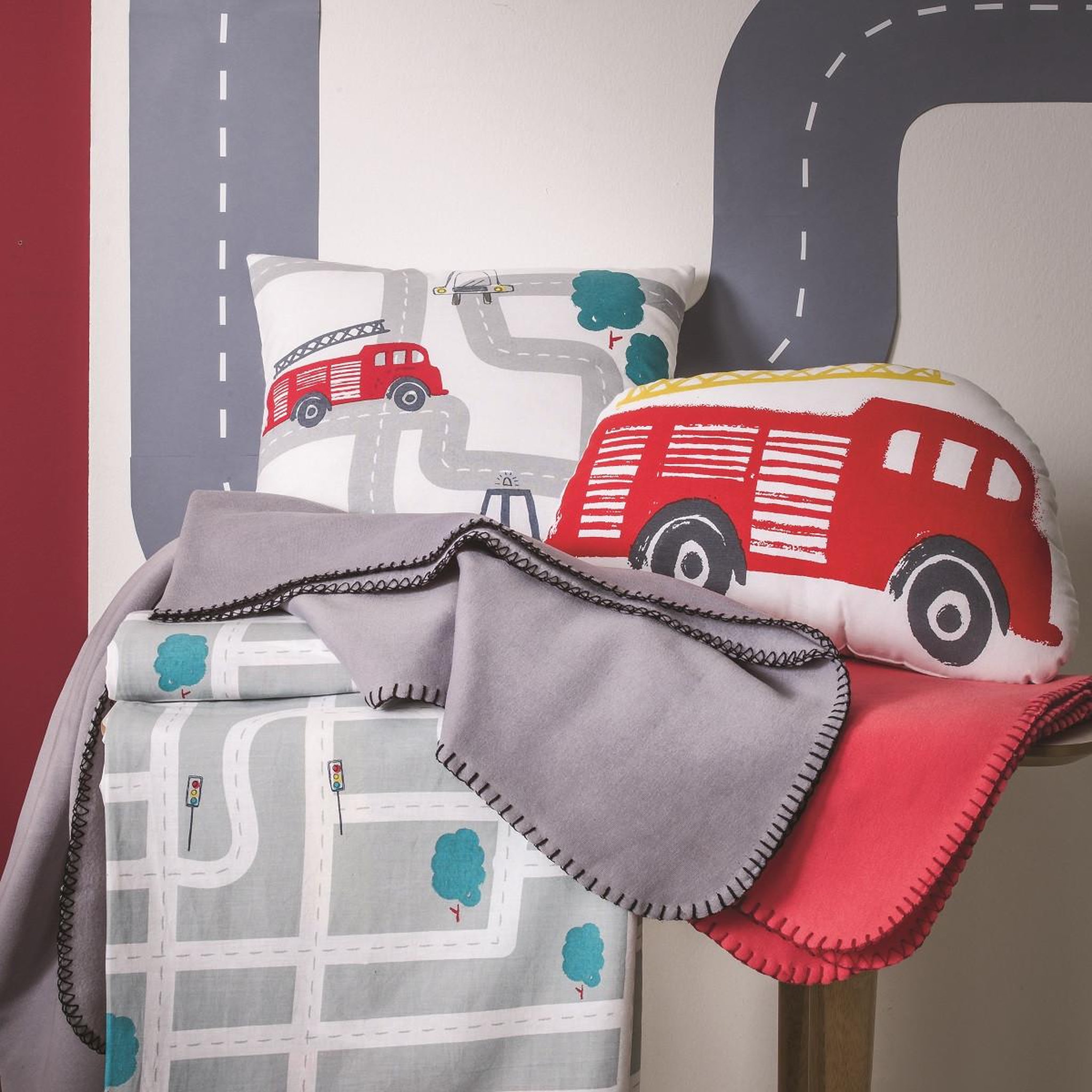 Voir la diapositive 2 : FUTURE HOME Plaid couverture polyester 130x150cm cool