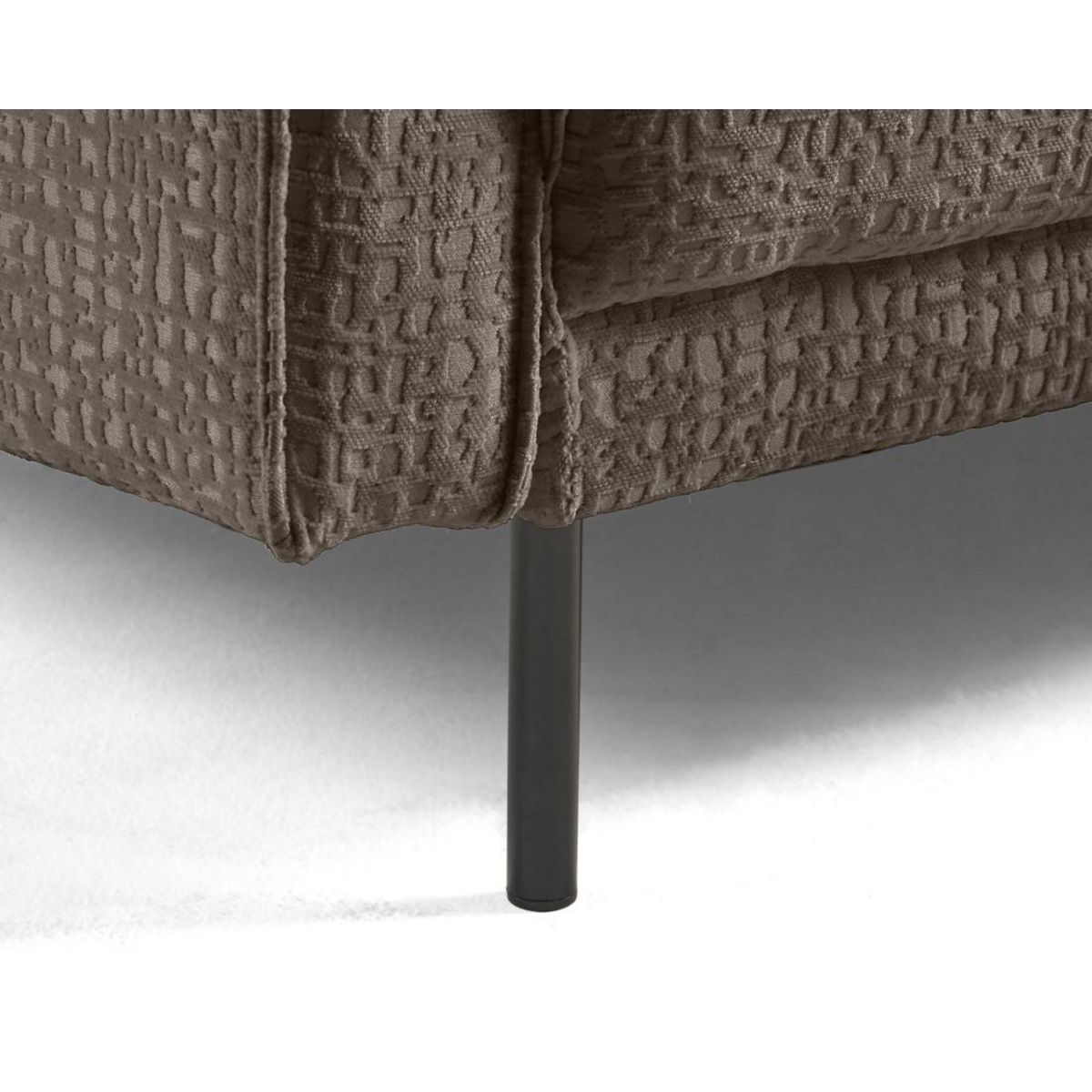 LISA DESIGN Charlie - fauteuil - pieds hauts - en tissu velours relief