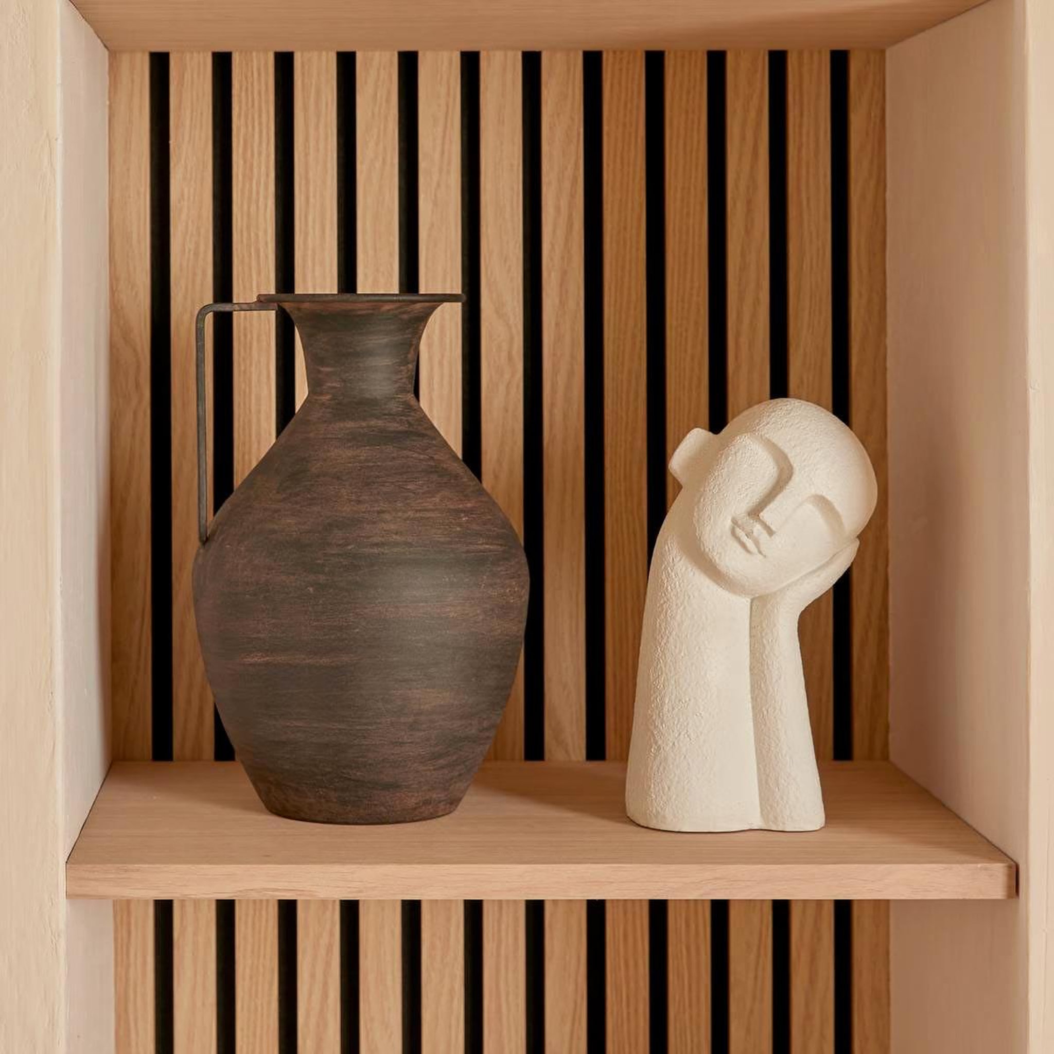 Voir la diapositive 3 : ATMOSPHERA Vase cruche en métal  wonj  30cm marron