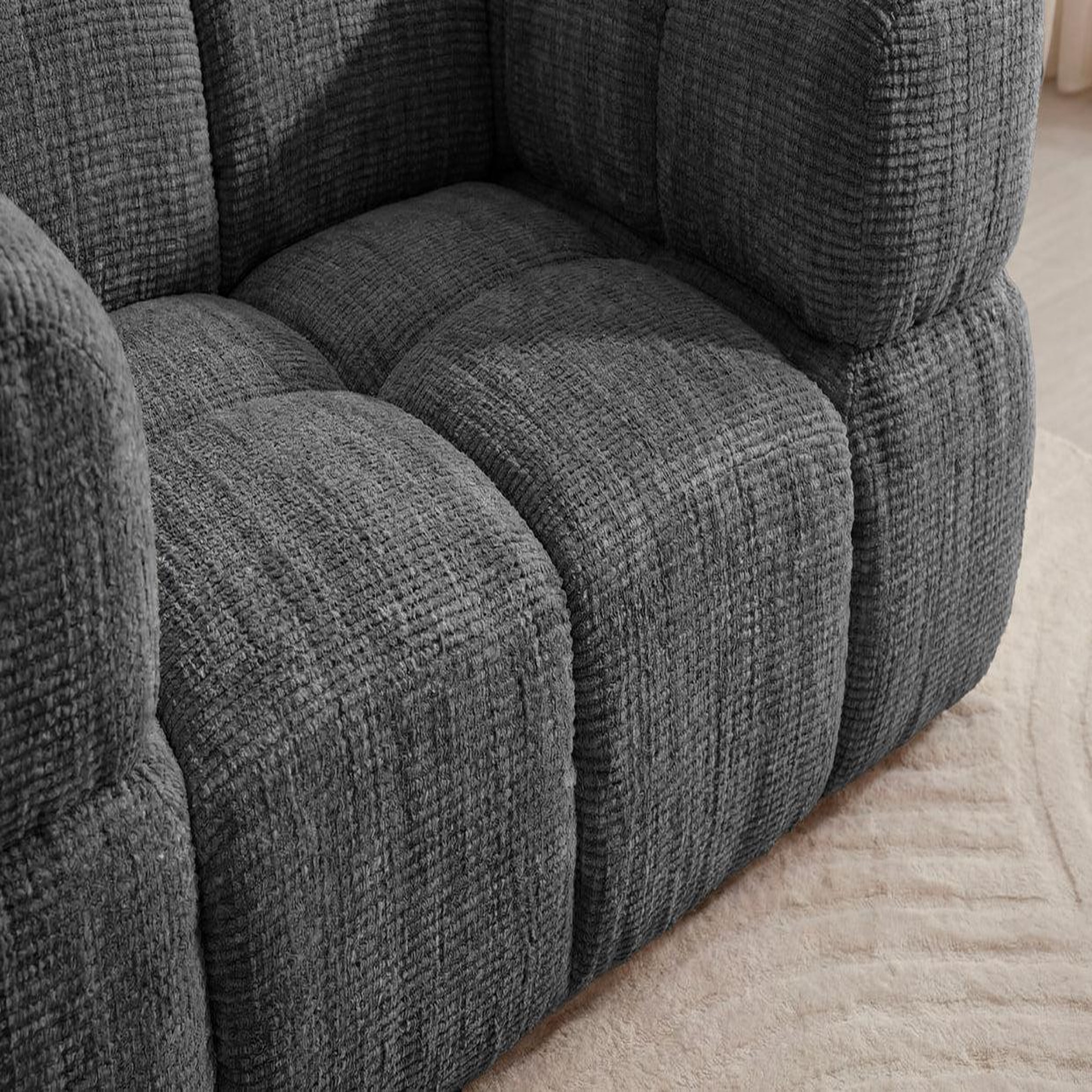 Voir la diapositive 4 : CASANOVA PARIS GUSTAVE - Fauteuil tissu chenille