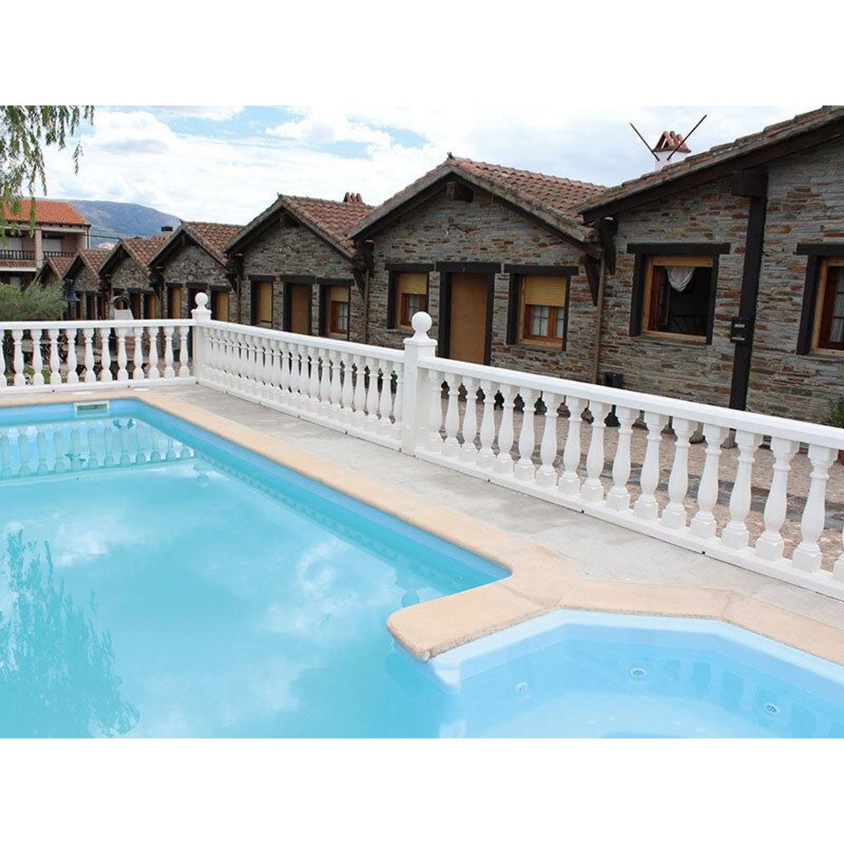 Smartbox Séjour en Europe d'1 nuit pour 2 - Coffret Cadeau Séjour