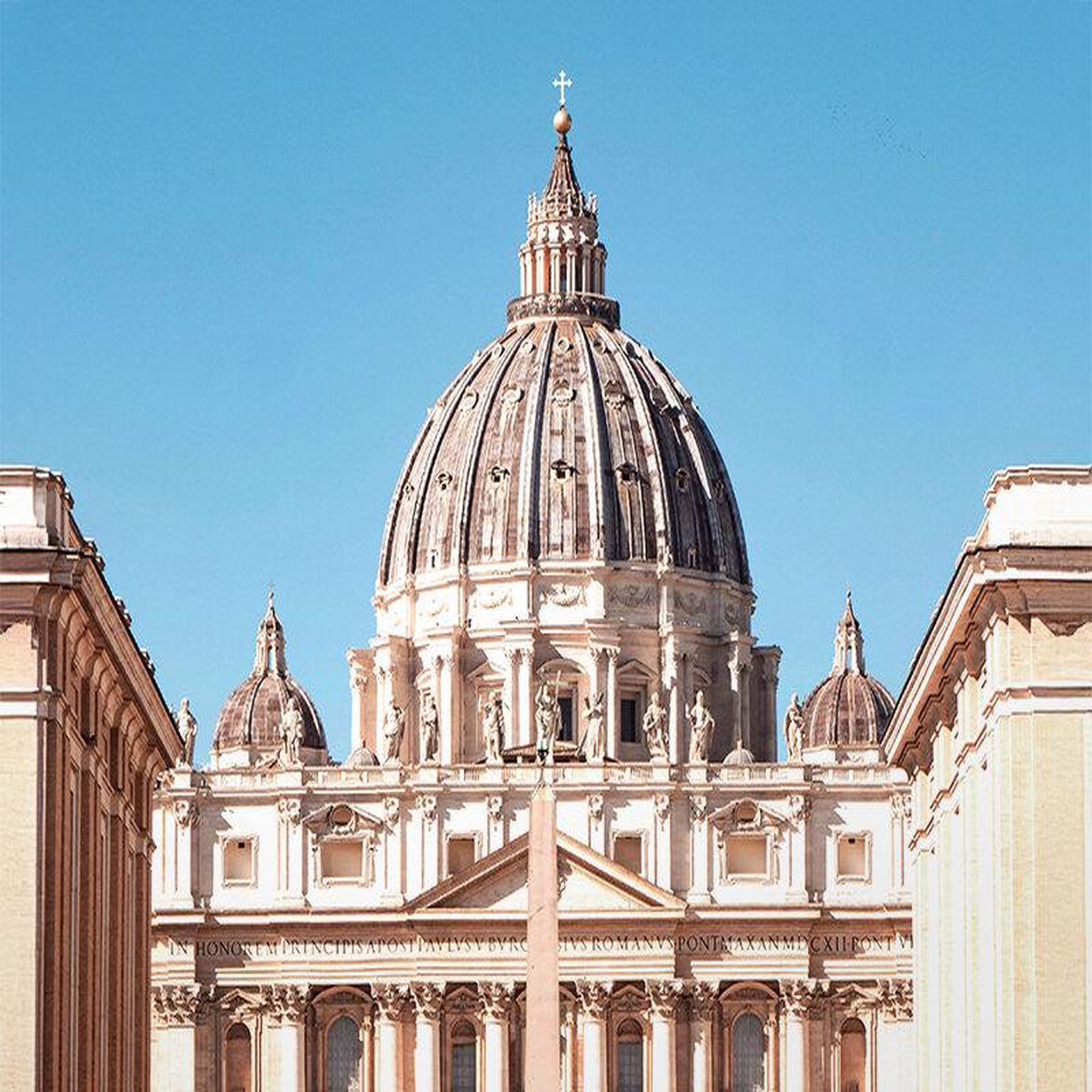 Voir la diapositive 5 : Smartbox City trip à rome : 5 jours en hôtel 3* avec visites des lieux incontournables en basse saison - coffret cadeau séjour