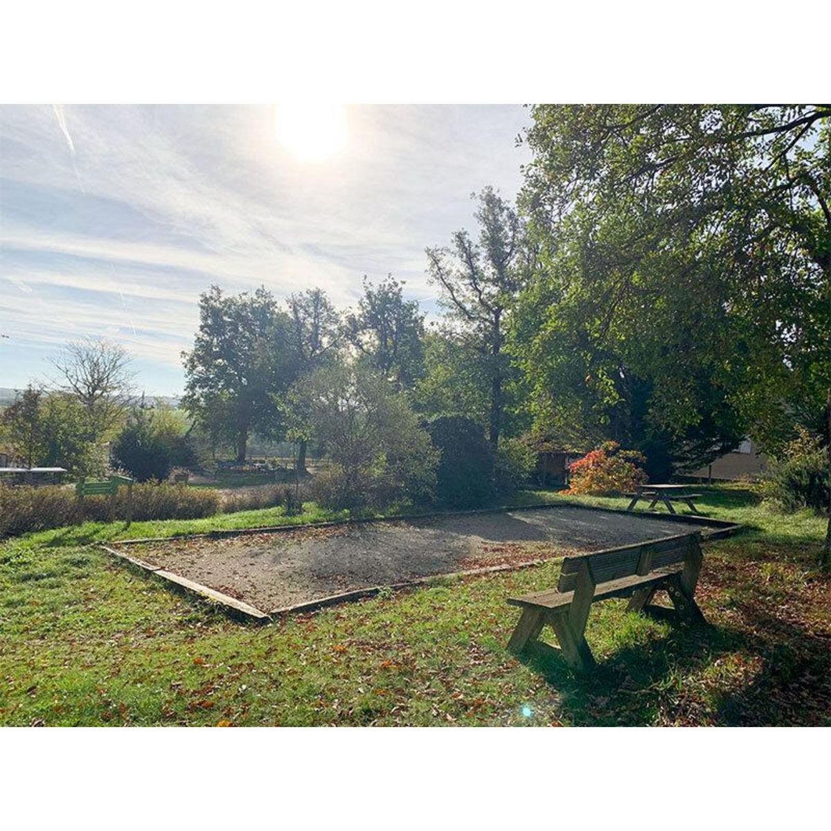 Smartbox Séjour insolite : 2 jours en tente près d'Auxerre - Coffret Cadeau Séjour