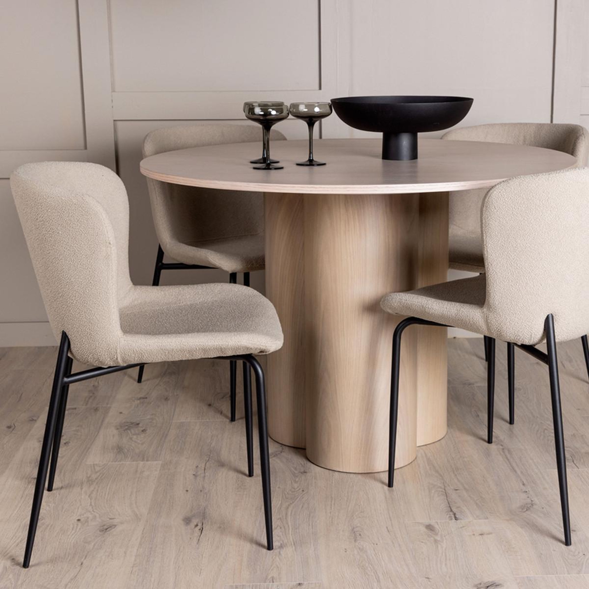 Voir la diapositive 3 : Paris Prix Ensemble table à manger & 4 chaises  olivia & modesto  110cm naturel & beige