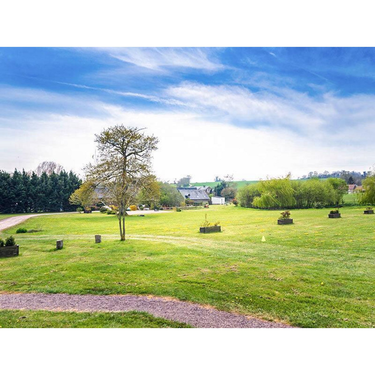 Smartbox Séjour insolite de 3 jours en yourte avec panier gourmand près de Caen - Coffret Cadeau Séjour