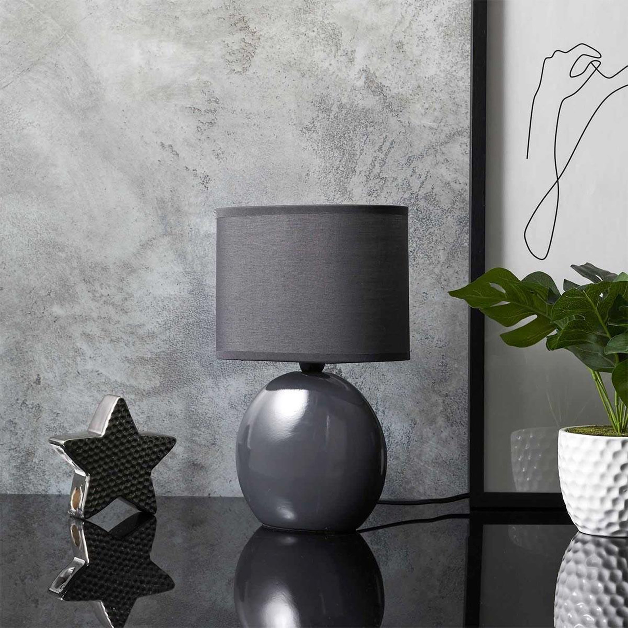 Voir la diapositive 4 : The Home Deco Factory Lampe à poser en porcelaine  janna  30cm anthracite