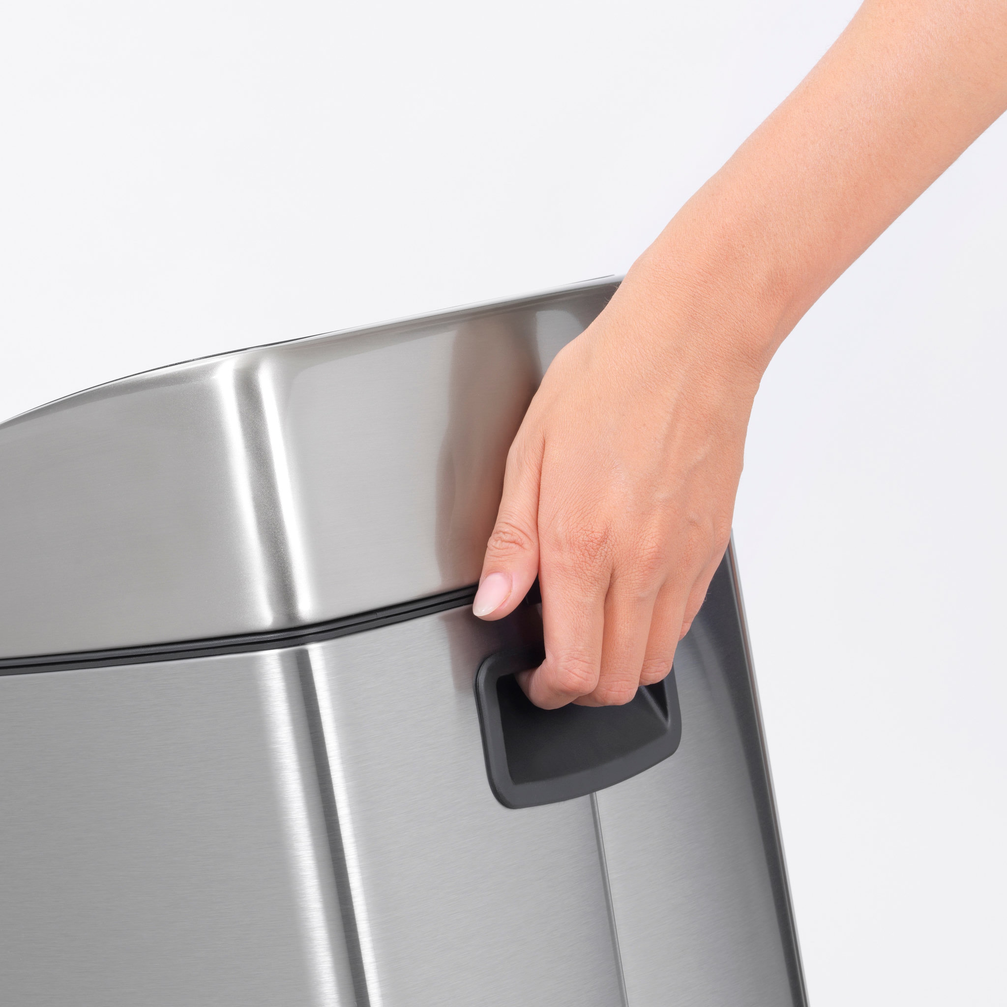 Voir la diapositive 5 : BRABANTIA Poubelle Touch Bin 25 Litres rectangulaire Matt Steel