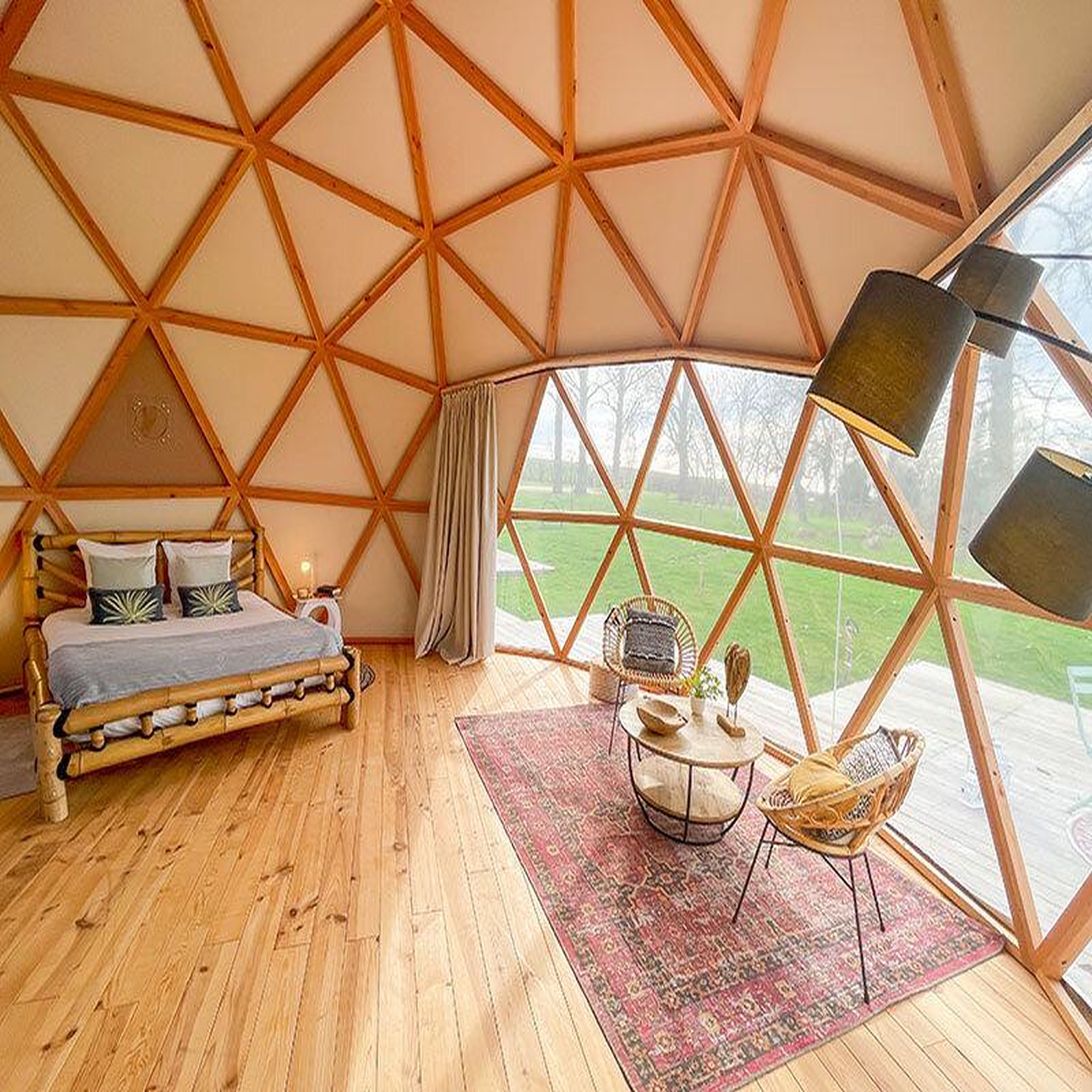 Voir la diapositive 2 : Smartbox 2 jours insolites en dôme avec accès à l'espace détente près de provins - coffret cadeau séjour